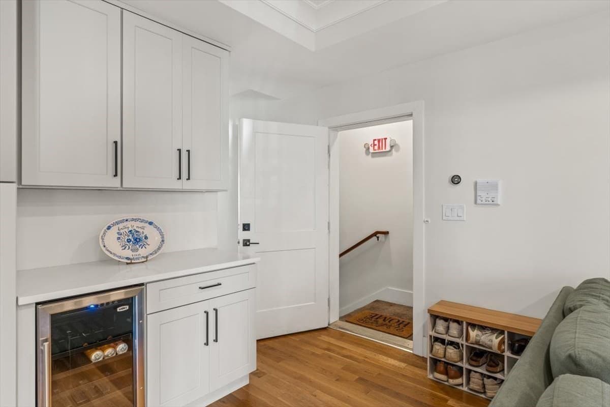 Condominium at 246 Athens Street # 1, Boston MA 02127, Boston, photo 5 of 25