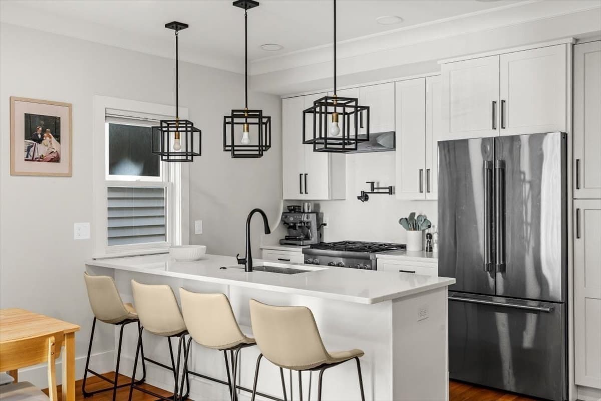 Condominium at 246 Athens Street # 1, Boston MA 02127, Boston, photo 9 of 25