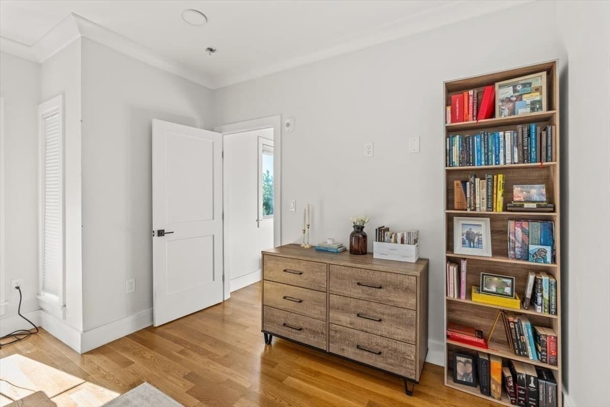 Condominium at 246 Athens Street # 1, Boston MA 02127, Boston, photo 15 of 25