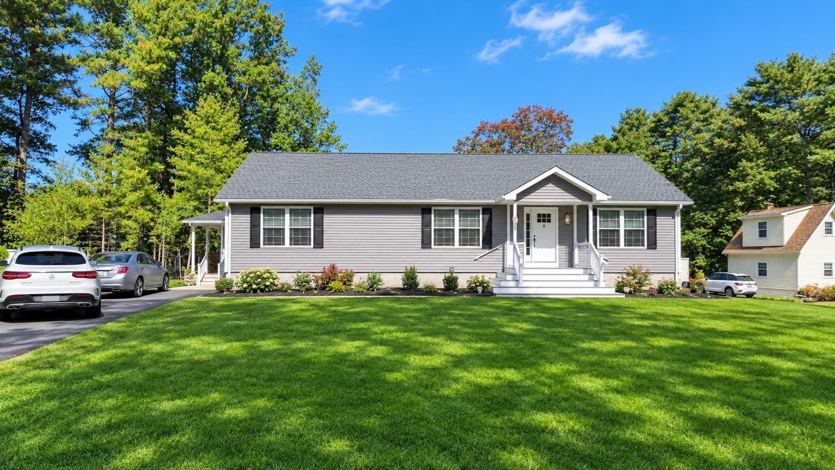 Single Family Residence at 337 Lucy Little Rd, Dartmouth MA 02747, Dartmouth, photo 2 of 29