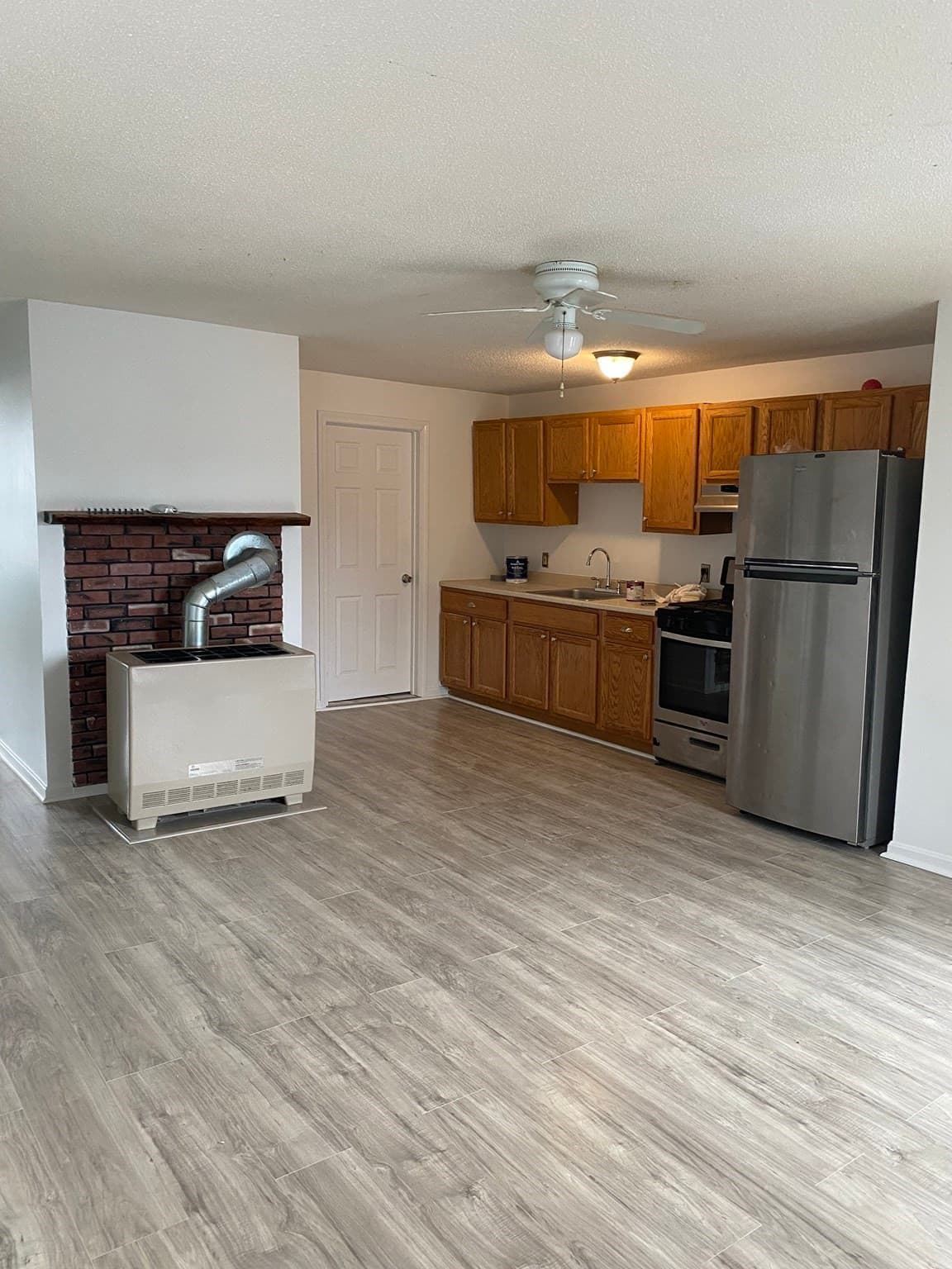 Condominium at 177 Nashua Street # 6, Fall River MA 02721, photo 4 of 9