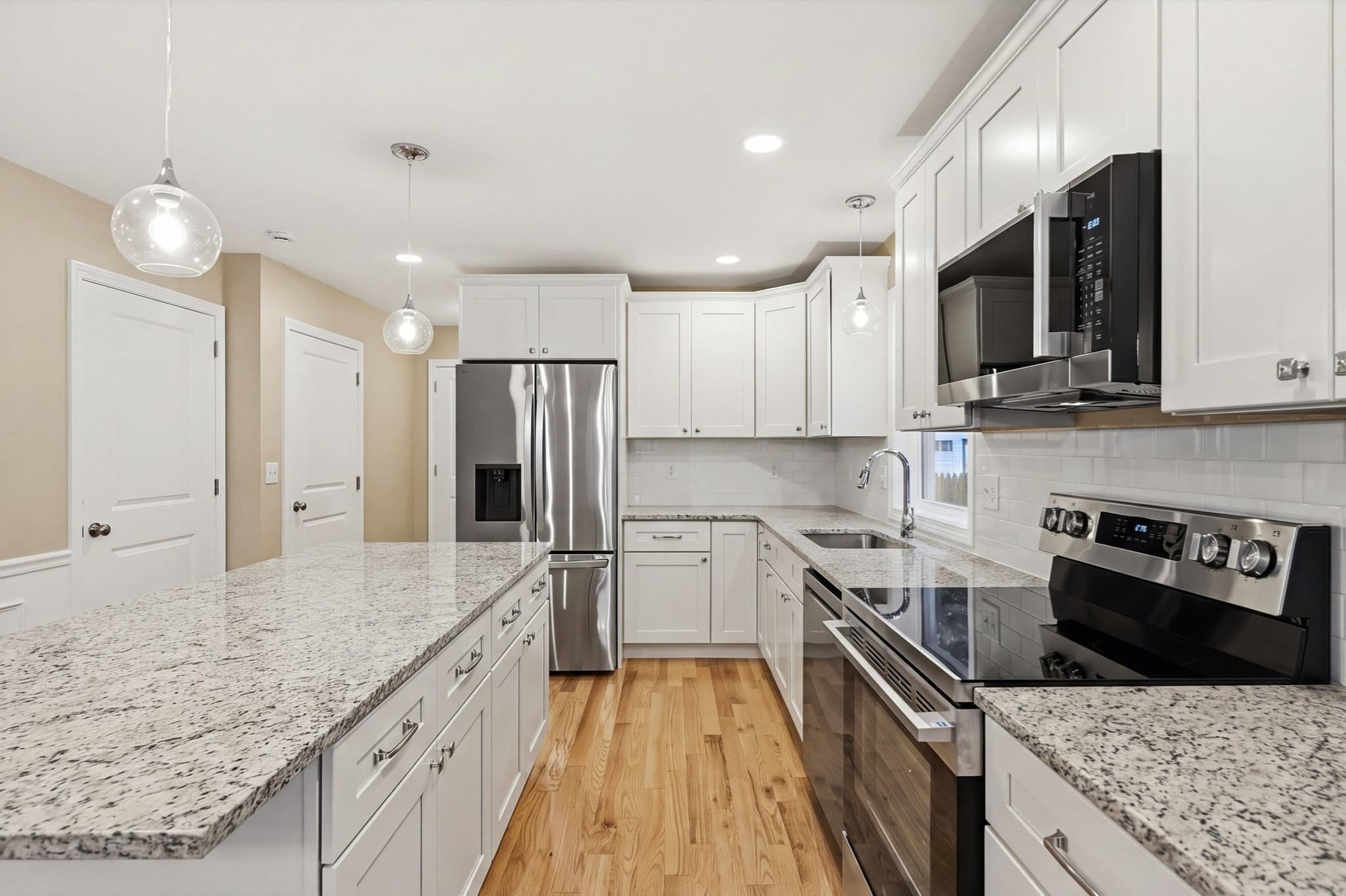 Single Family Residence at 167 Dorset St, Springfield MA 01108, photo 17 of 42