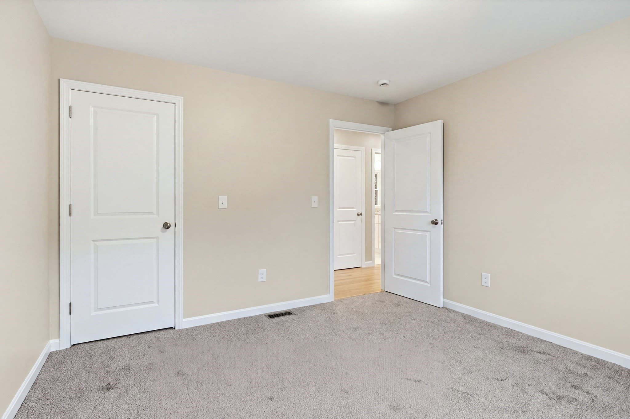 Single Family Residence at 167 Dorset St, Springfield MA 01108, photo 37 of 42