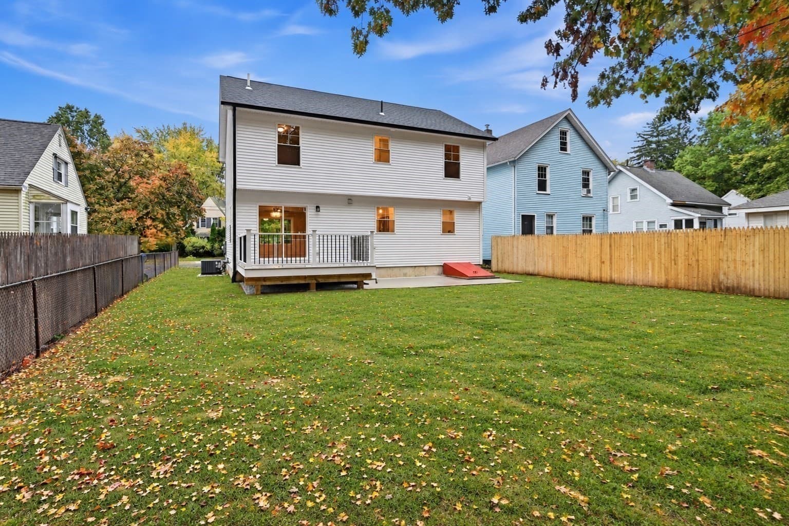 Single Family Residence at 167 Dorset St, Springfield MA 01108, photo 40 of 42