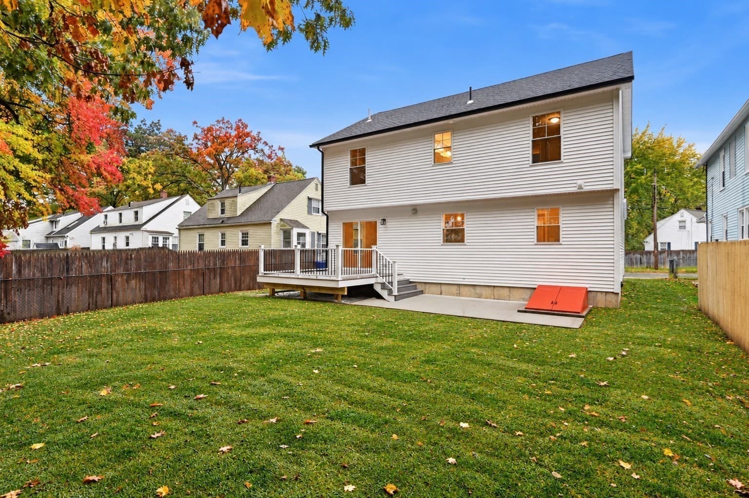 Single Family Residence at 167 Dorset St, Springfield MA 01108, photo 4 of 42