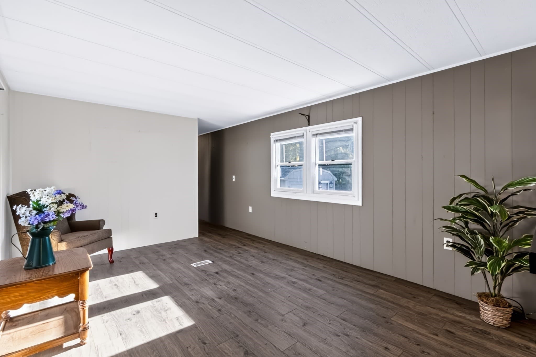 Mobile Home at 47 Clems Way, Acushnet MA 02743, photo 3 of 20