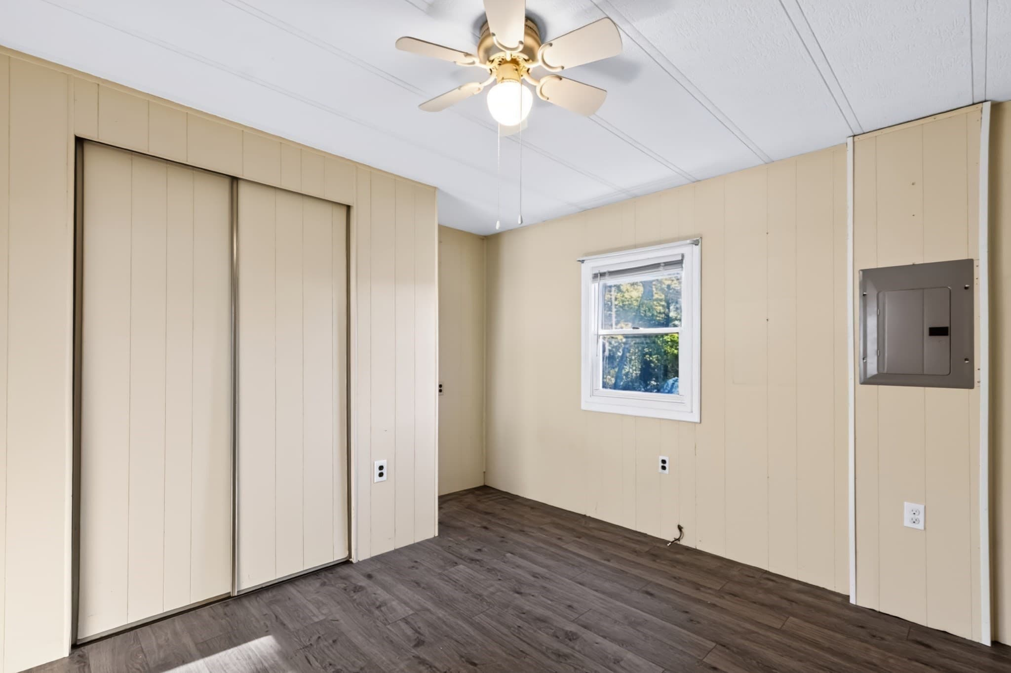 Mobile Home at 47 Clems Way, Acushnet MA 02743, photo 15 of 20