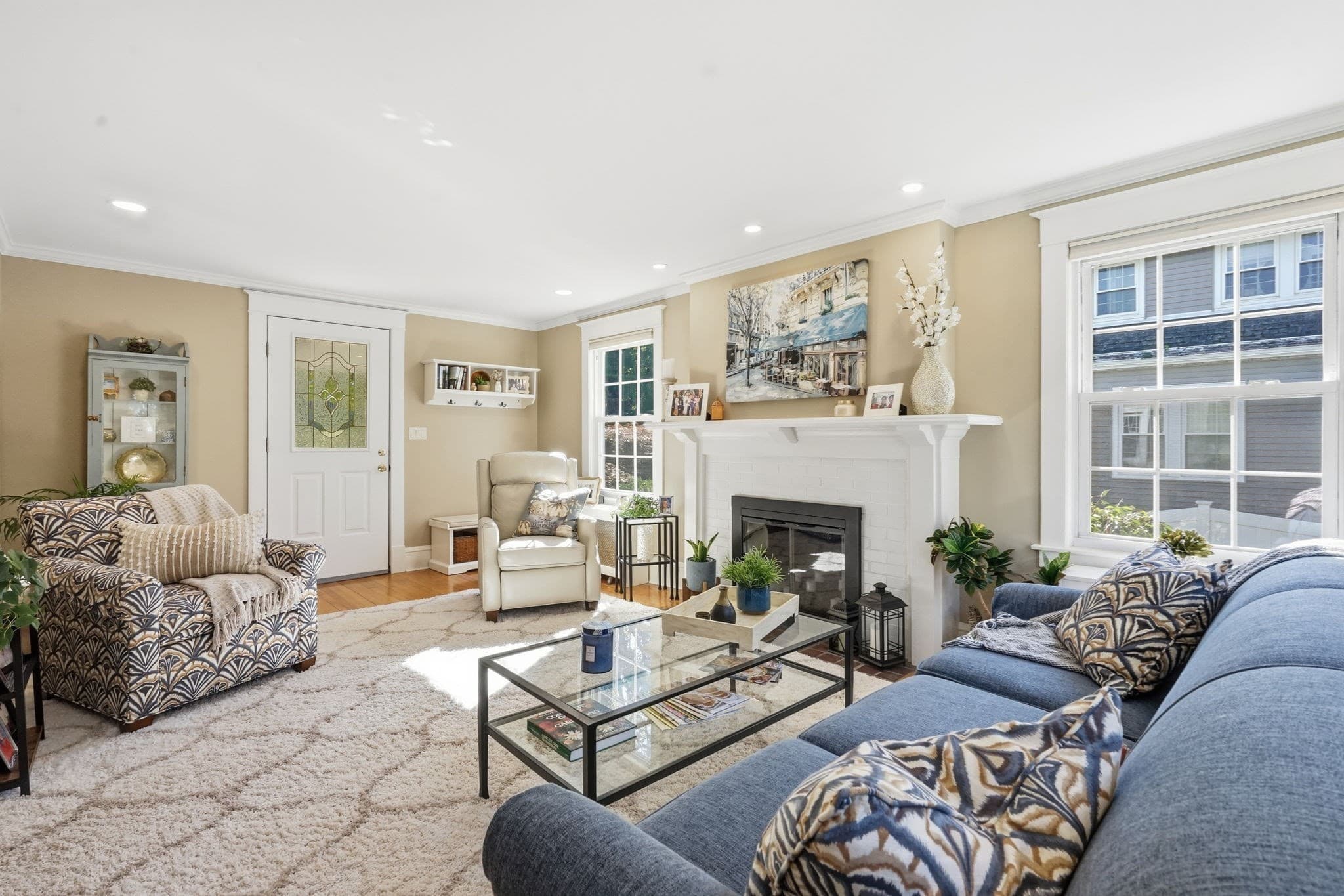 Single Family Residence at 41 Lower Beverly Hls, West Springfield MA 01089, photo 6 of 41