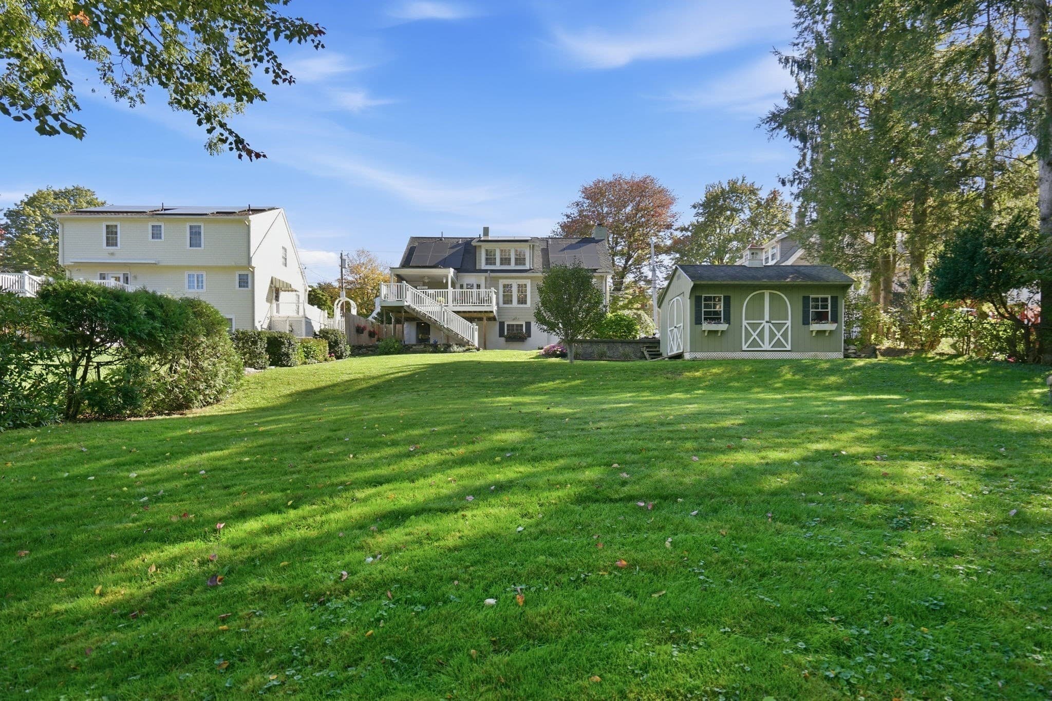 Single Family Residence at 41 Lower Beverly Hls, West Springfield MA 01089, photo 32 of 41