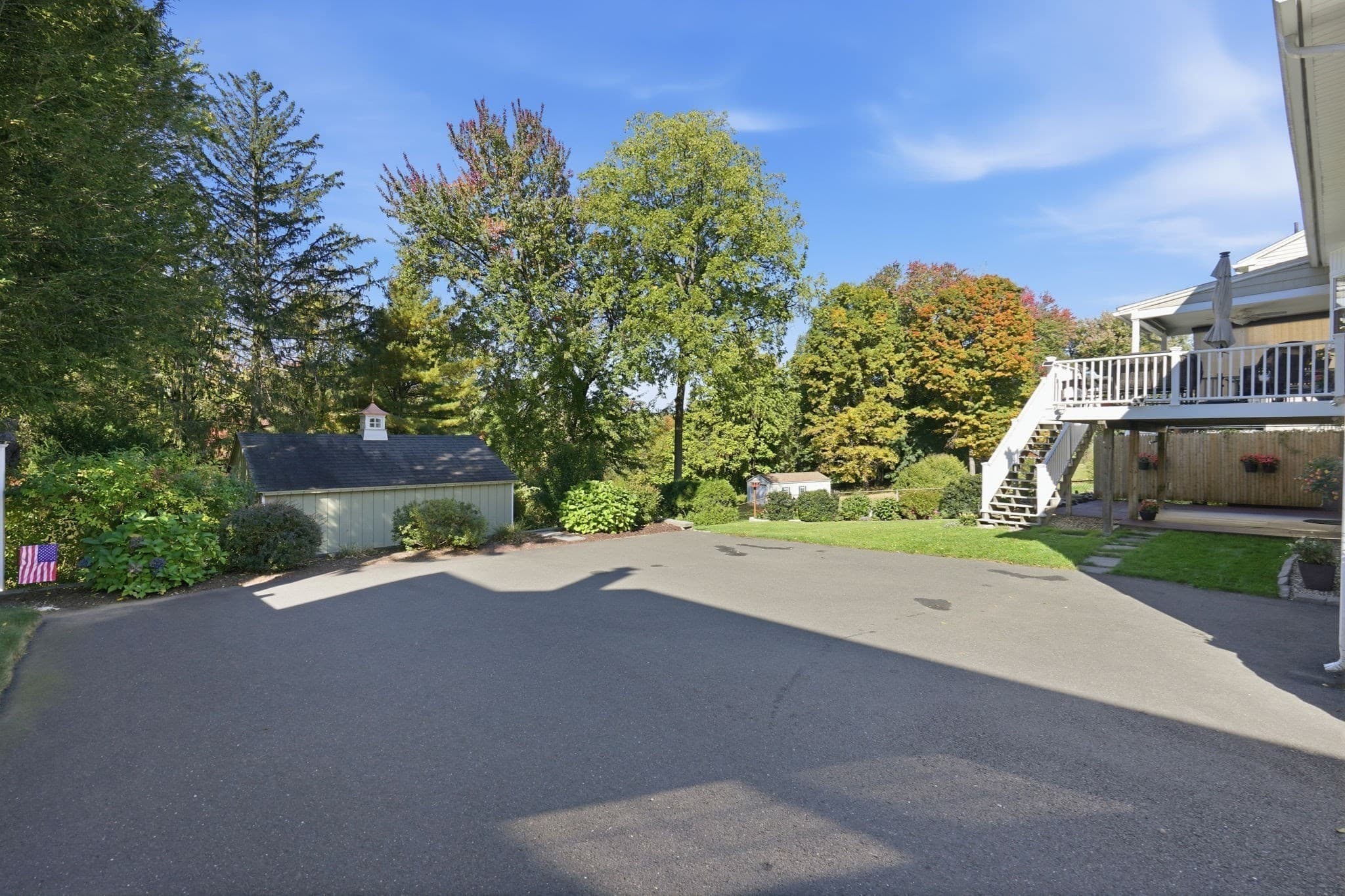 Single Family Residence at 41 Lower Beverly Hls, West Springfield MA 01089, photo 34 of 41