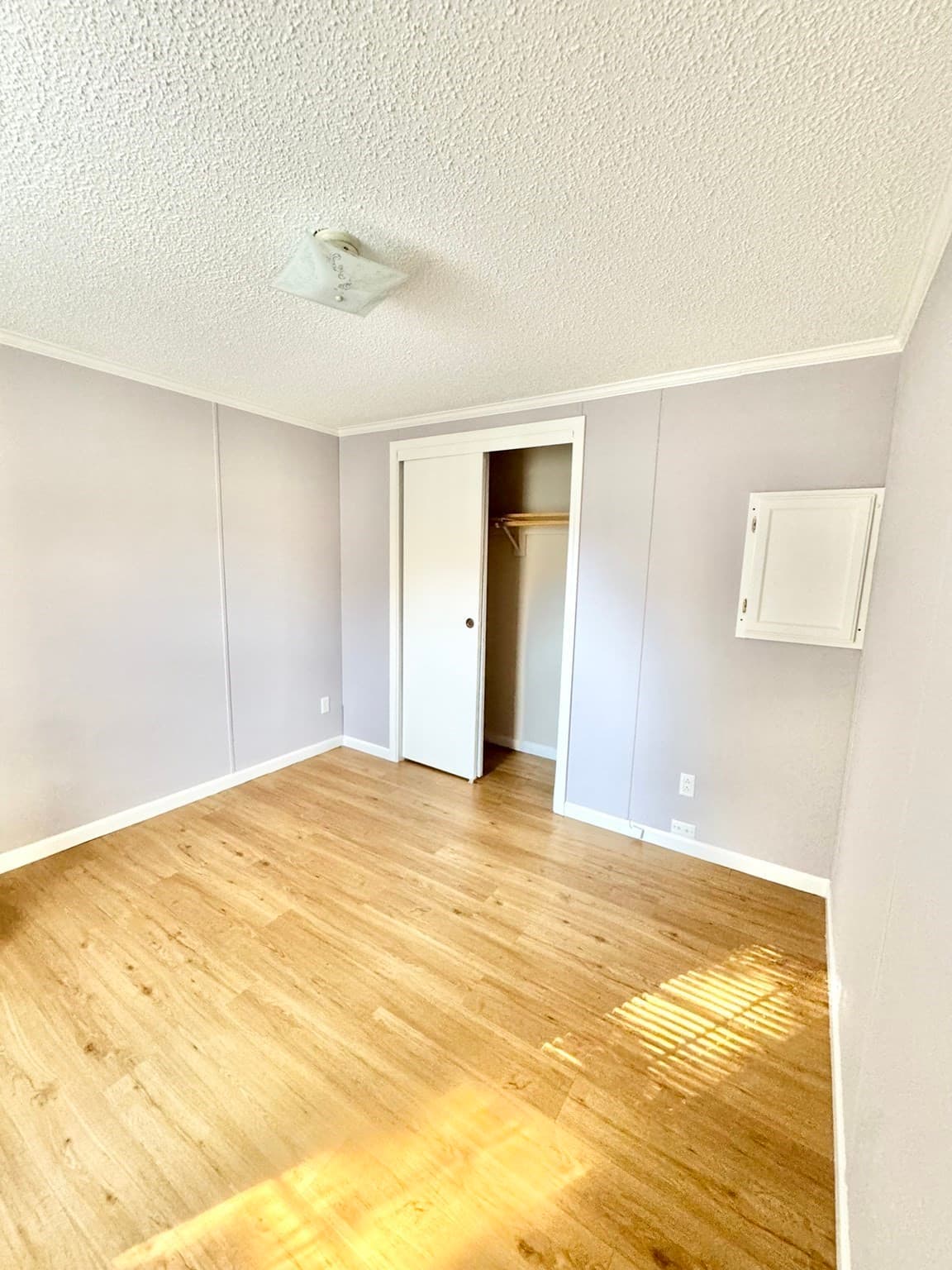 Mobile Home at 23 Chesapeake Rd, Holbrook MA 02343, photo 6 of 9