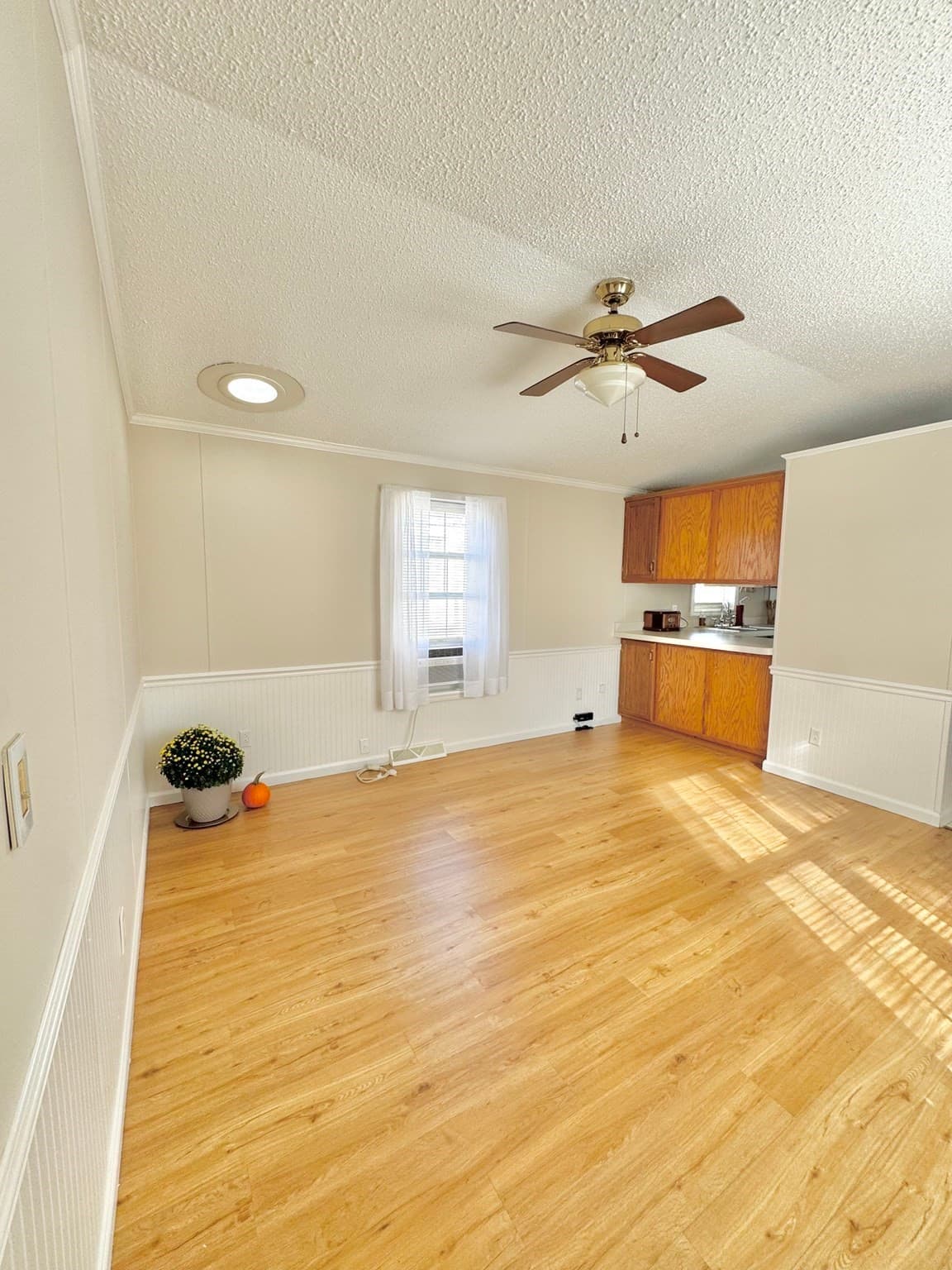 Mobile Home at 23 Chesapeake Rd, Holbrook MA 02343, photo 5 of 9