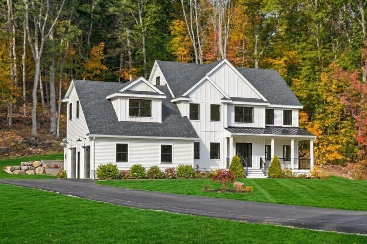 106 Spofford Rd, Boxford MA 01921