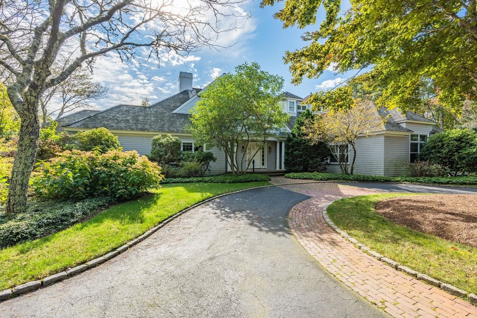 Single Family Residence at 140 Seapuit Road, Barnstable MA 02655, photo 3 of 41