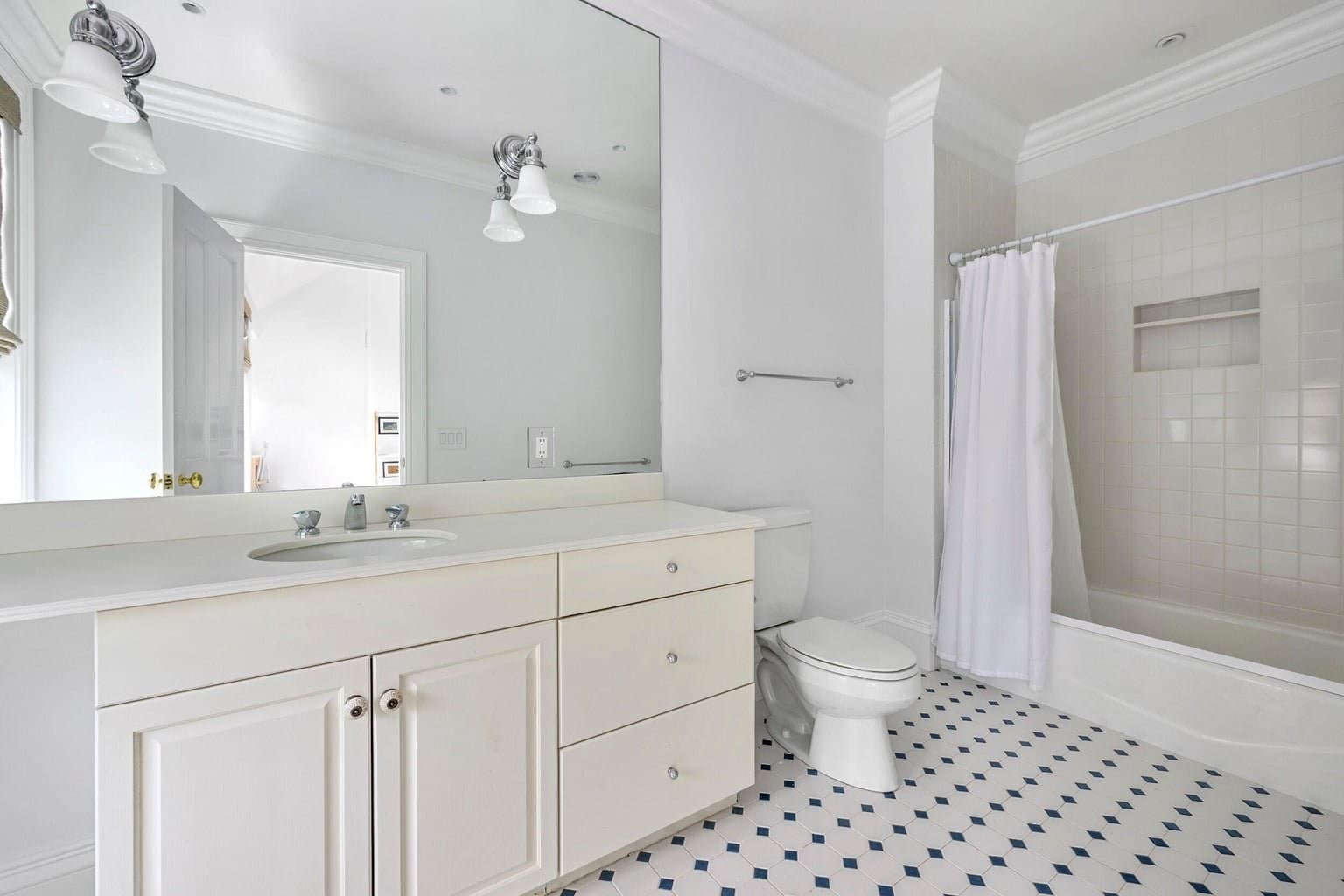 Single Family Residence at 140 Seapuit Road, Barnstable MA 02655, photo 34 of 41