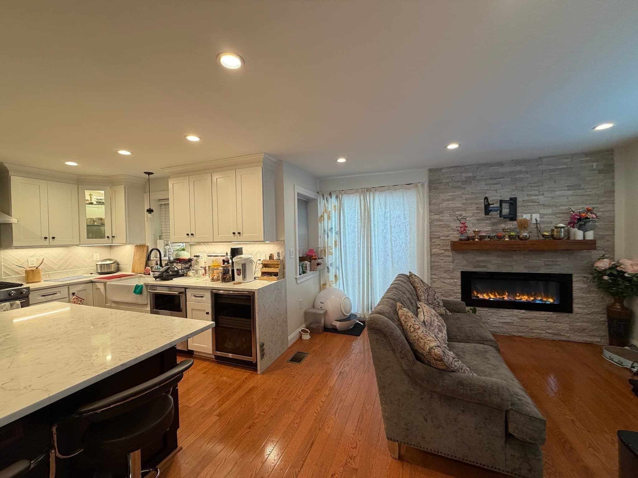 Single Family Residence at 32 Fremont, Everett MA 02149, Everett, photo 8 of 40