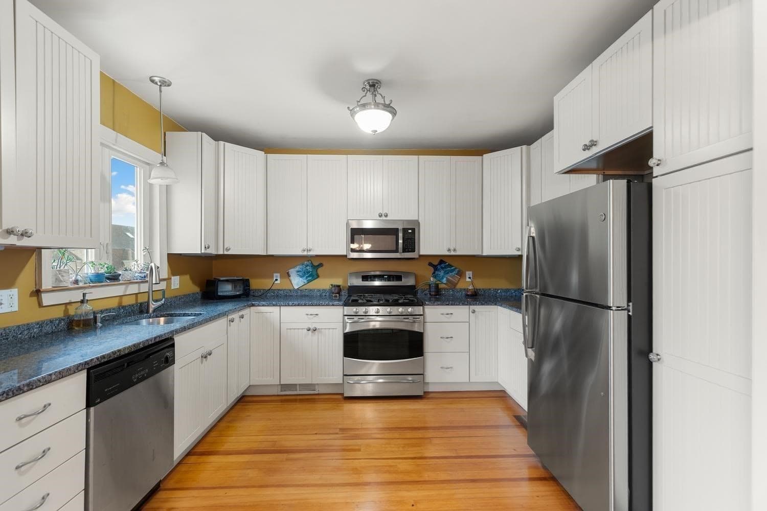 Condominium at 21 Wolcott Road # 21, Lynn MA 01902, Lynn, photo 9 of 38