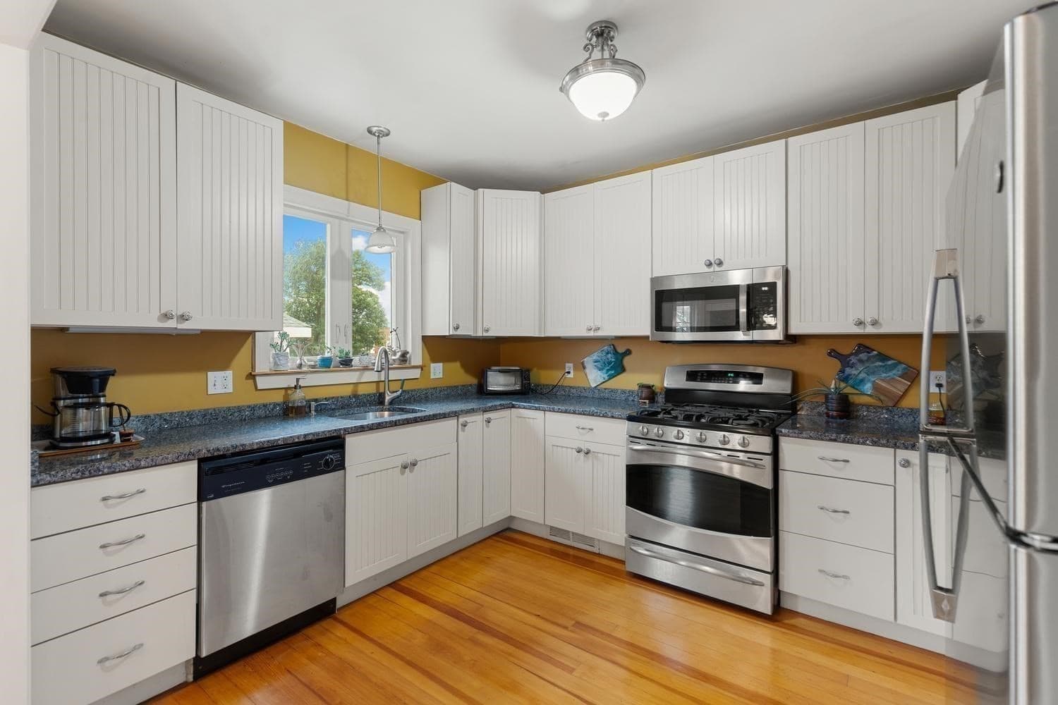 Condominium at 21 Wolcott Road # 21, Lynn MA 01902, Lynn, photo 10 of 38