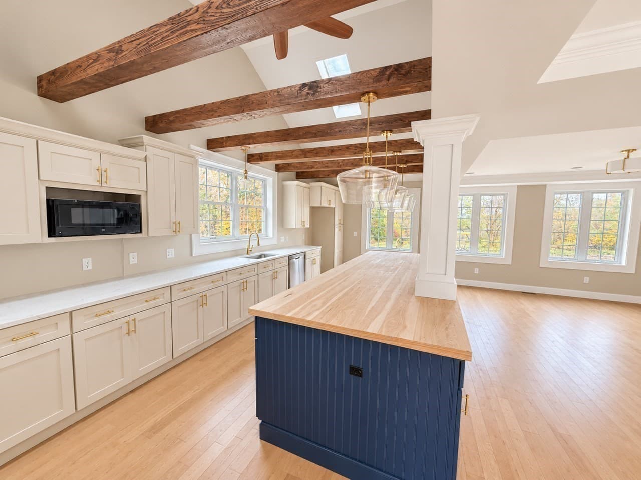 Single Family Residence at 40 Brooks Pond Rd, Spencer MA 01562, photo 13 of 40