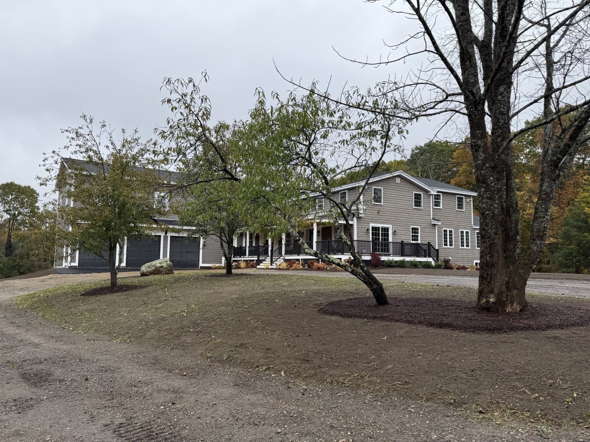 Single Family Residence at 40 Brooks Pond Rd, Spencer MA 01562, photo 4 of 40
