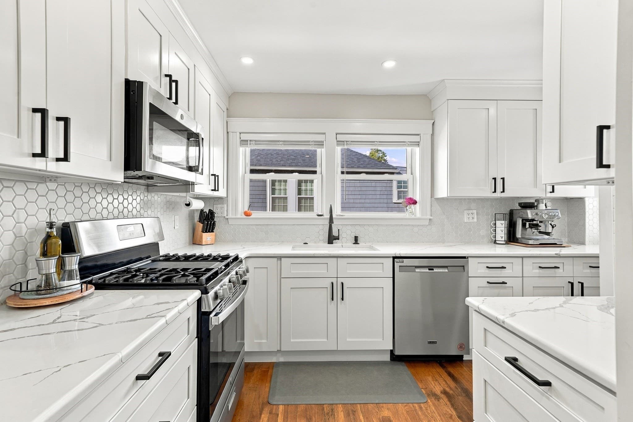 Multi Family at 32-34 Fuller St, Everett MA 02149, photo 10 of 42