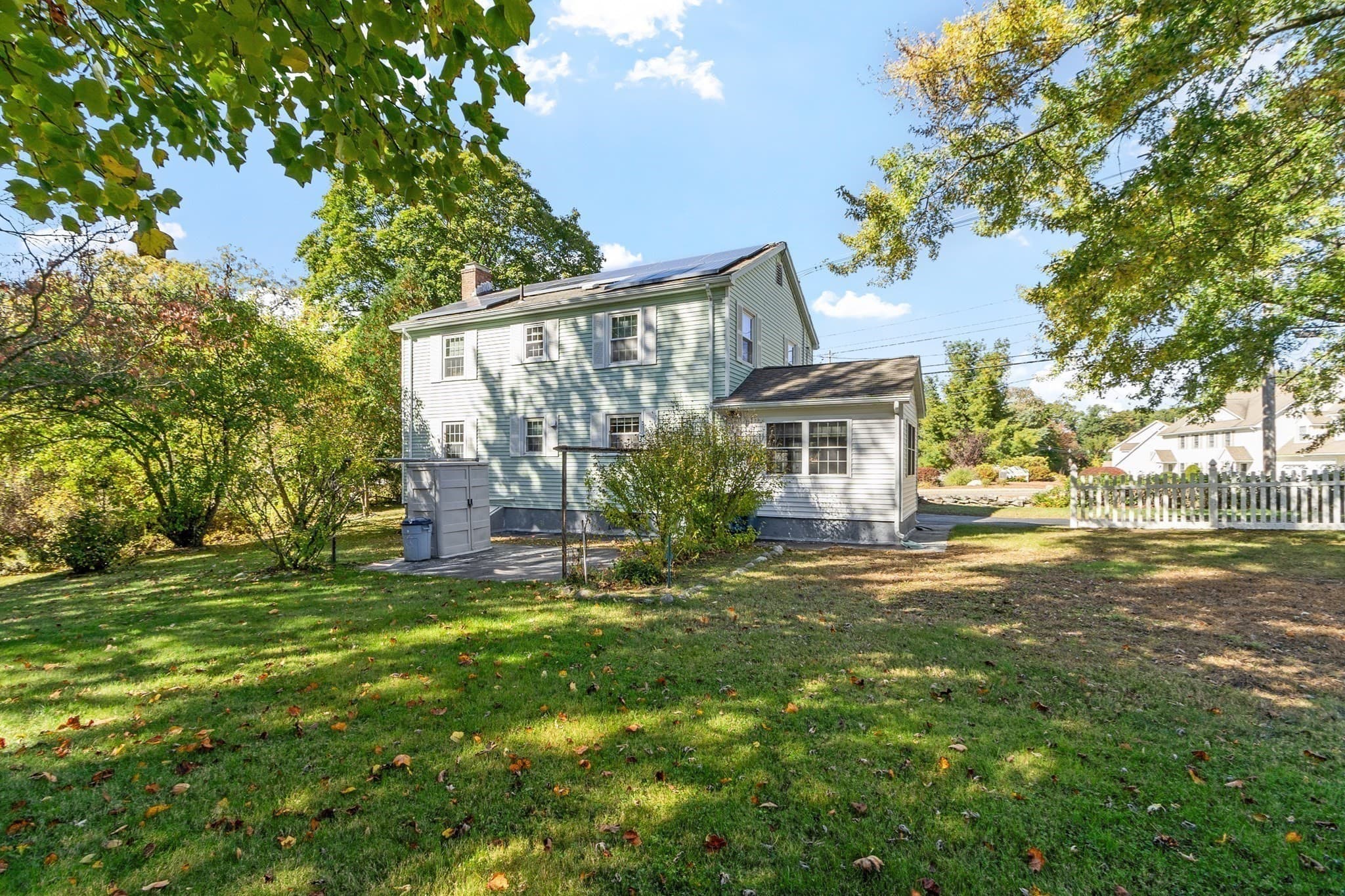 Single Family Residence at 54 River St, Billerica MA 01821, photo 7 of 42