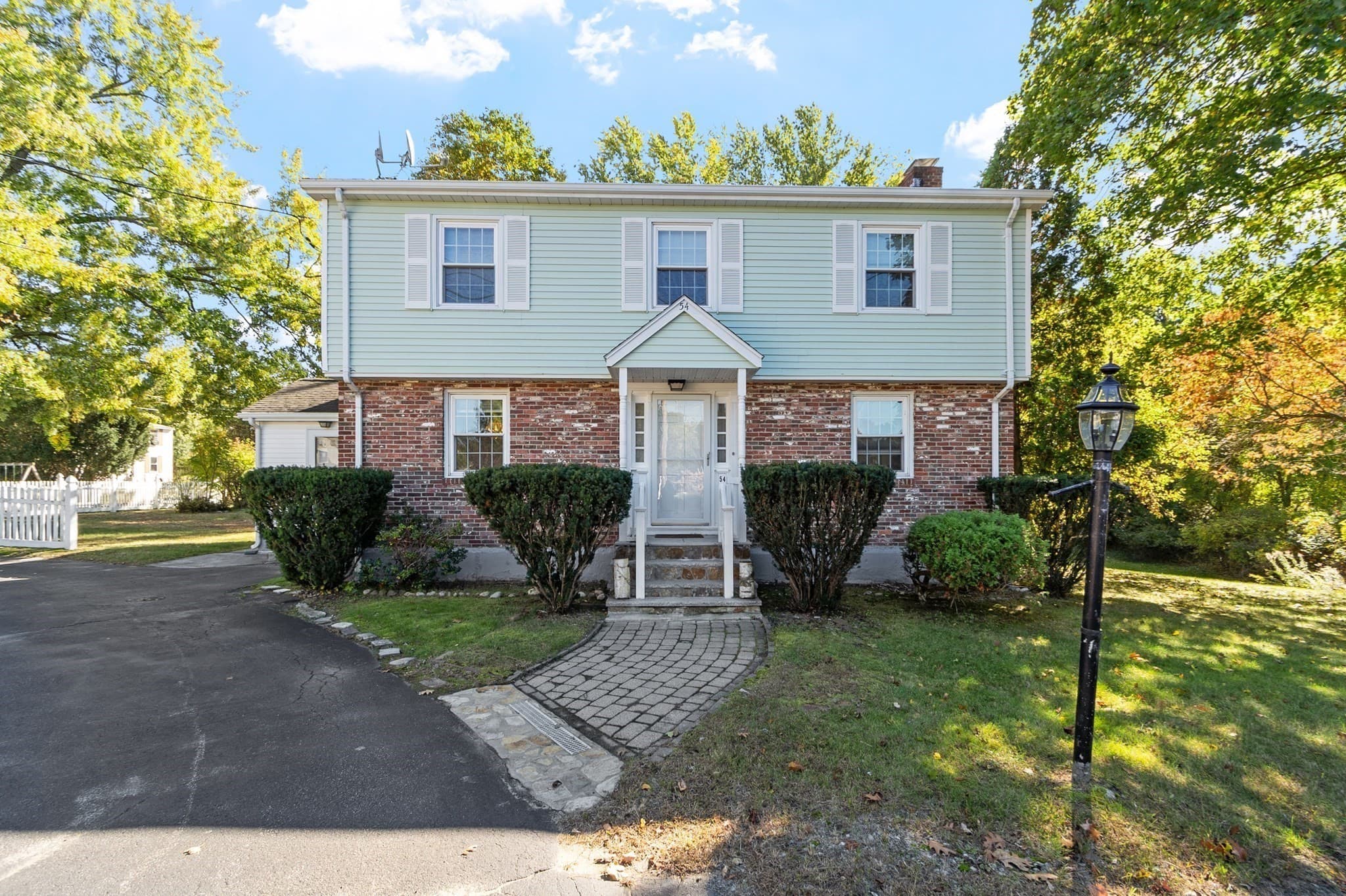 Single Family Residence at 54 River St, Billerica MA 01821, photo 3 of 42