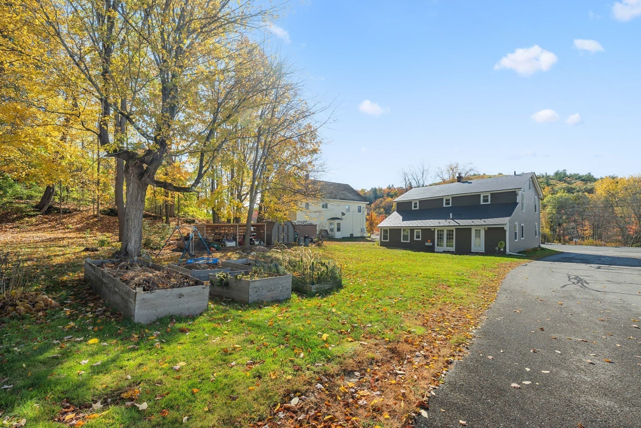 19 Main, Royalston MA 01368