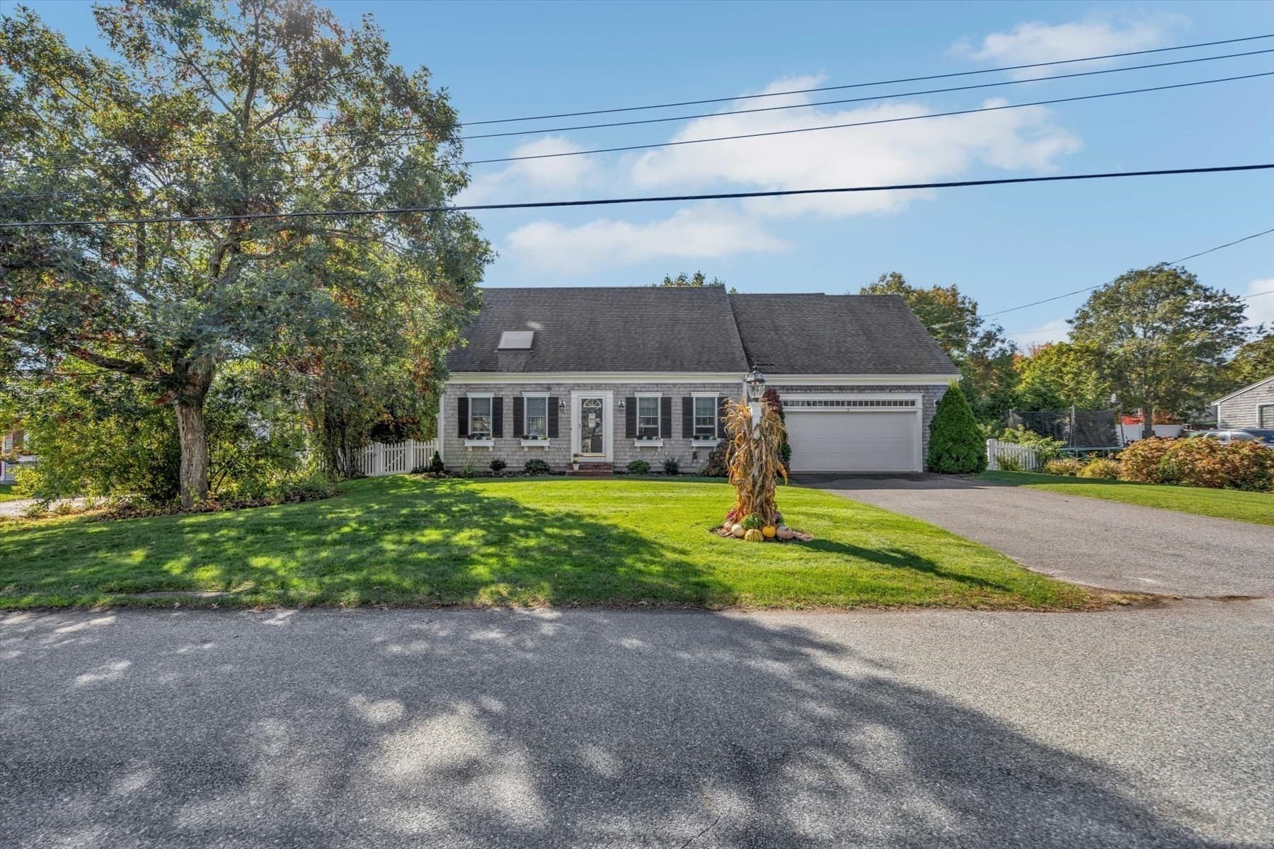 Single Family Residence at 13 Nightingale Dr, Yarmouth MA 02664, photo 2 of 39