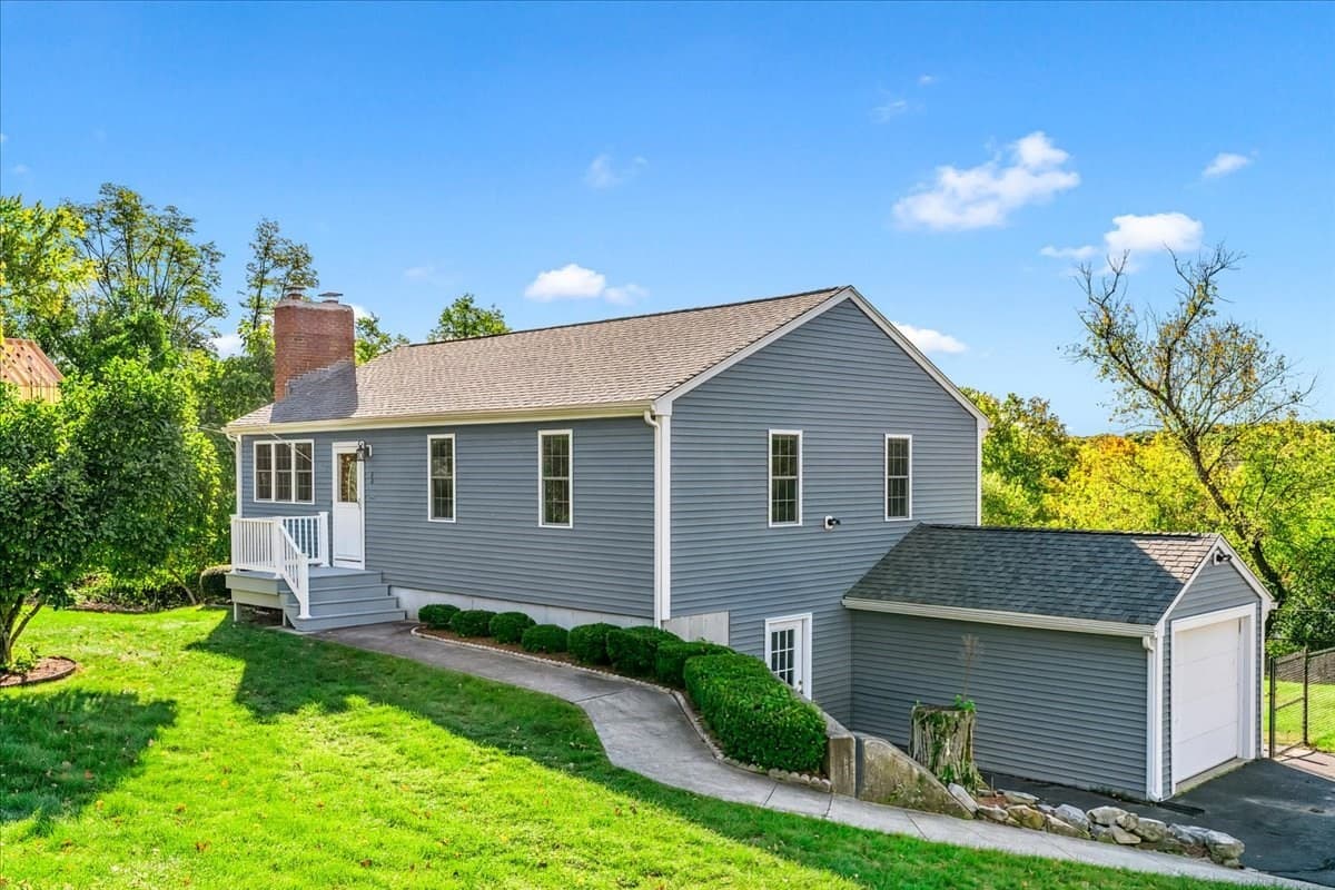 20 Lincoln St, Millville MA 01529