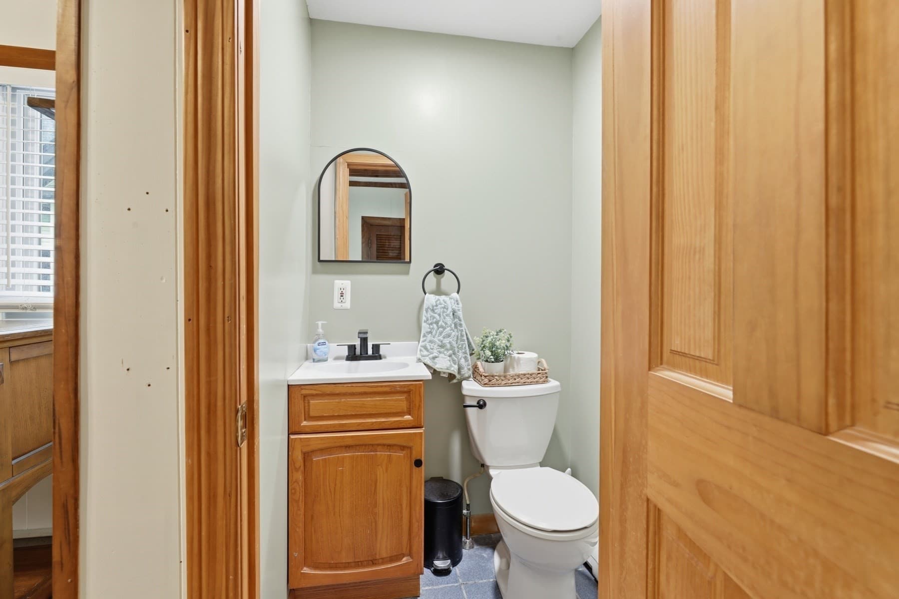 Single Family Residence at 9 Rust St, Lynn MA 01902, Lynn, photo 10 of 29