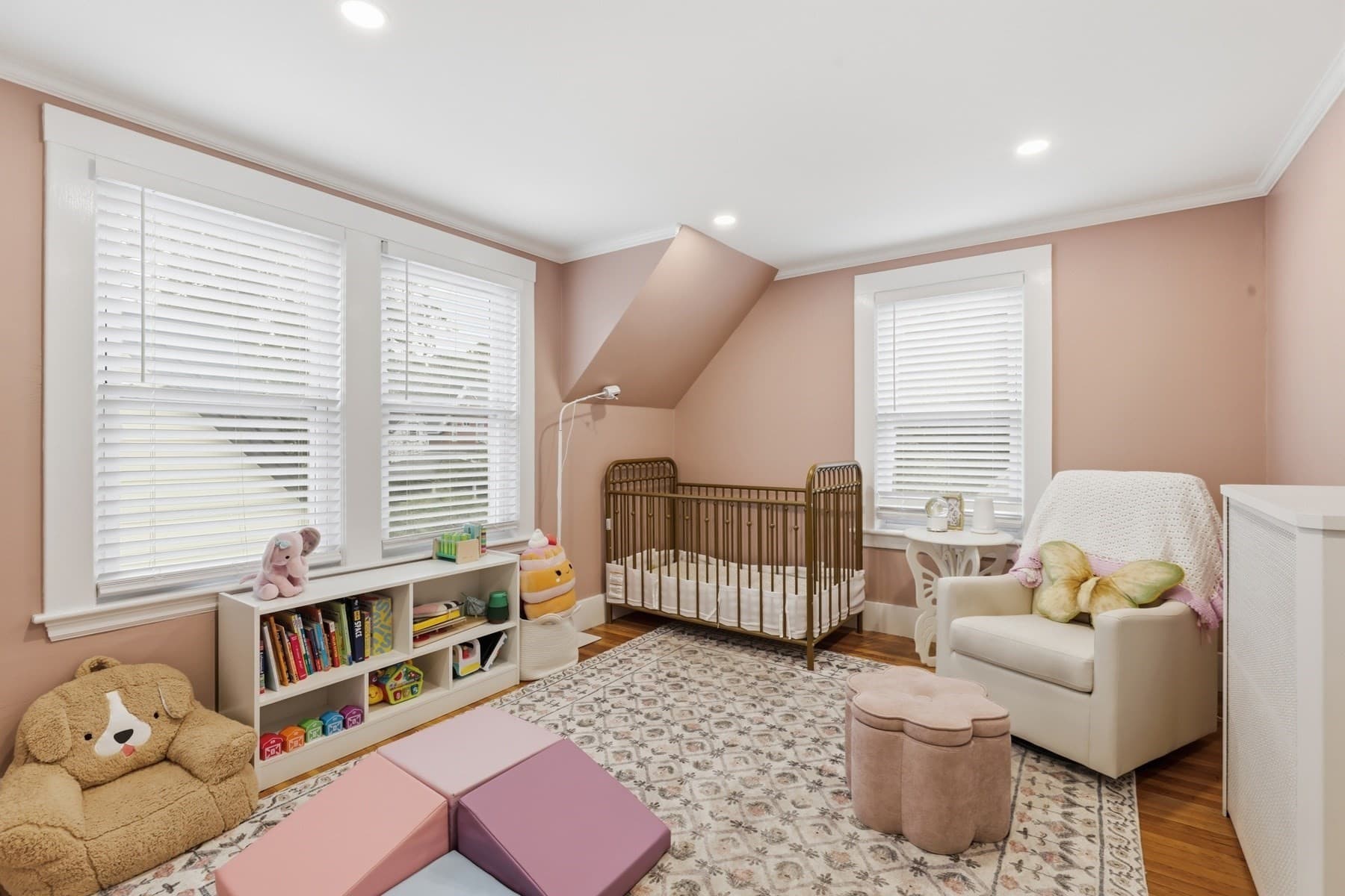 Single Family Residence at 9 Rust St, Lynn MA 01902, Lynn, photo 19 of 29