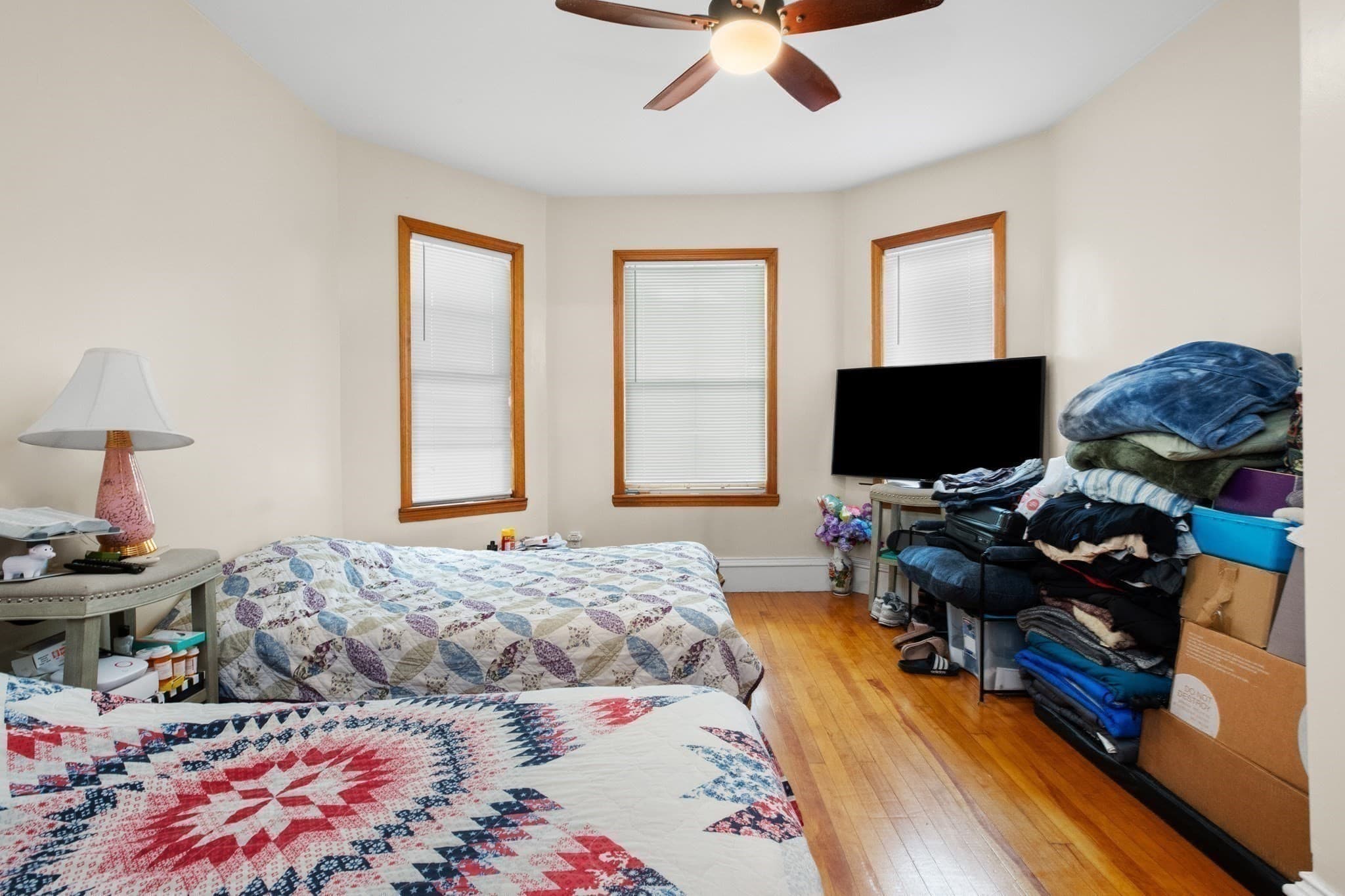 4 Family at 221-223 Pine St., Lowell MA 01851, Lowell, photo 22 of 38