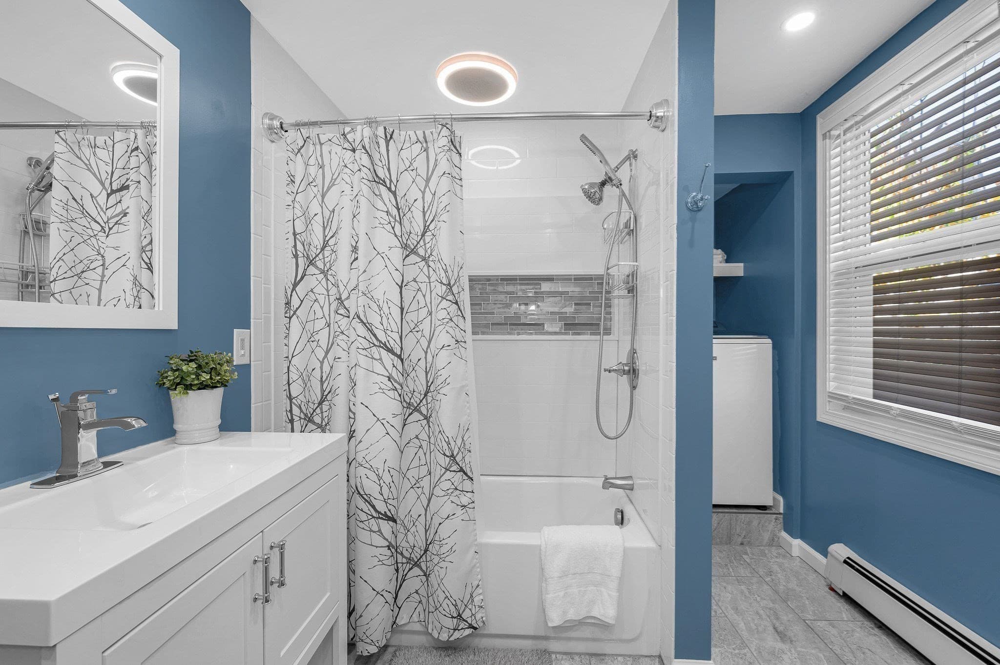 Single Family Residence at 2 Ingalls St, Woburn MA 01801, photo 11 of 30