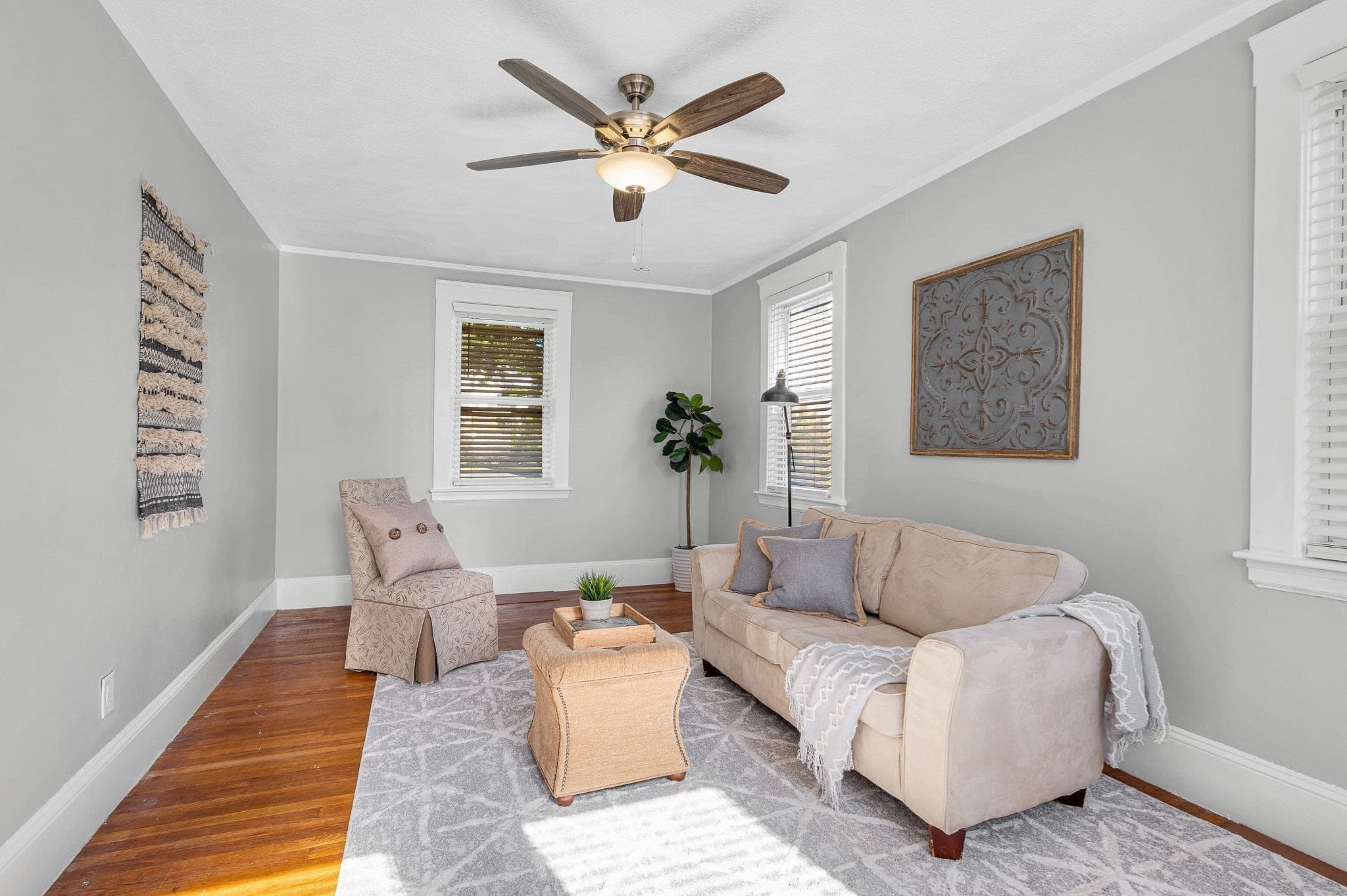 Single Family Residence at 2 Ingalls St, Woburn MA 01801, photo 4 of 30