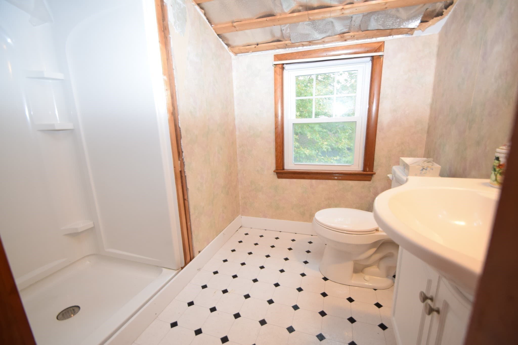 Single Family Residence at 73 Chestnut Circle, Randolph MA 02368, Randolph, photo 16 of 36
