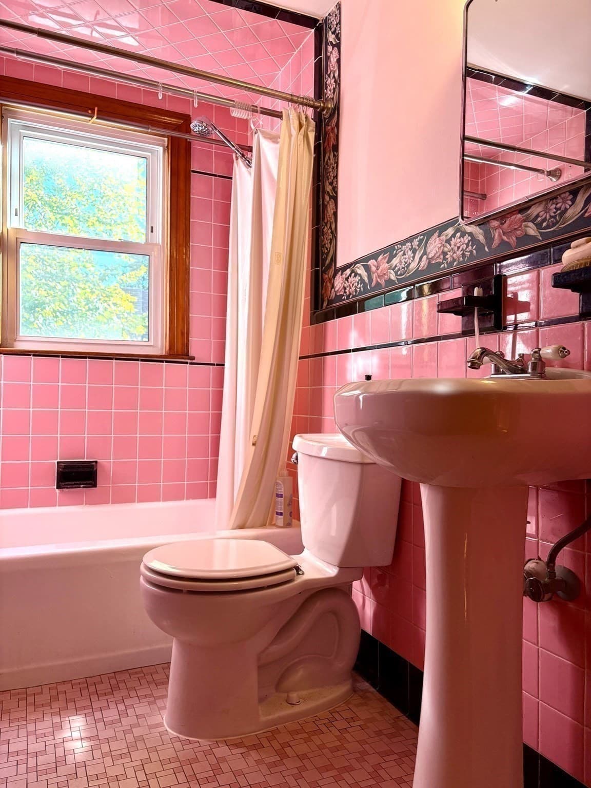 Single Family Residence at 73 Chestnut Circle, Randolph MA 02368, Randolph, photo 14 of 36