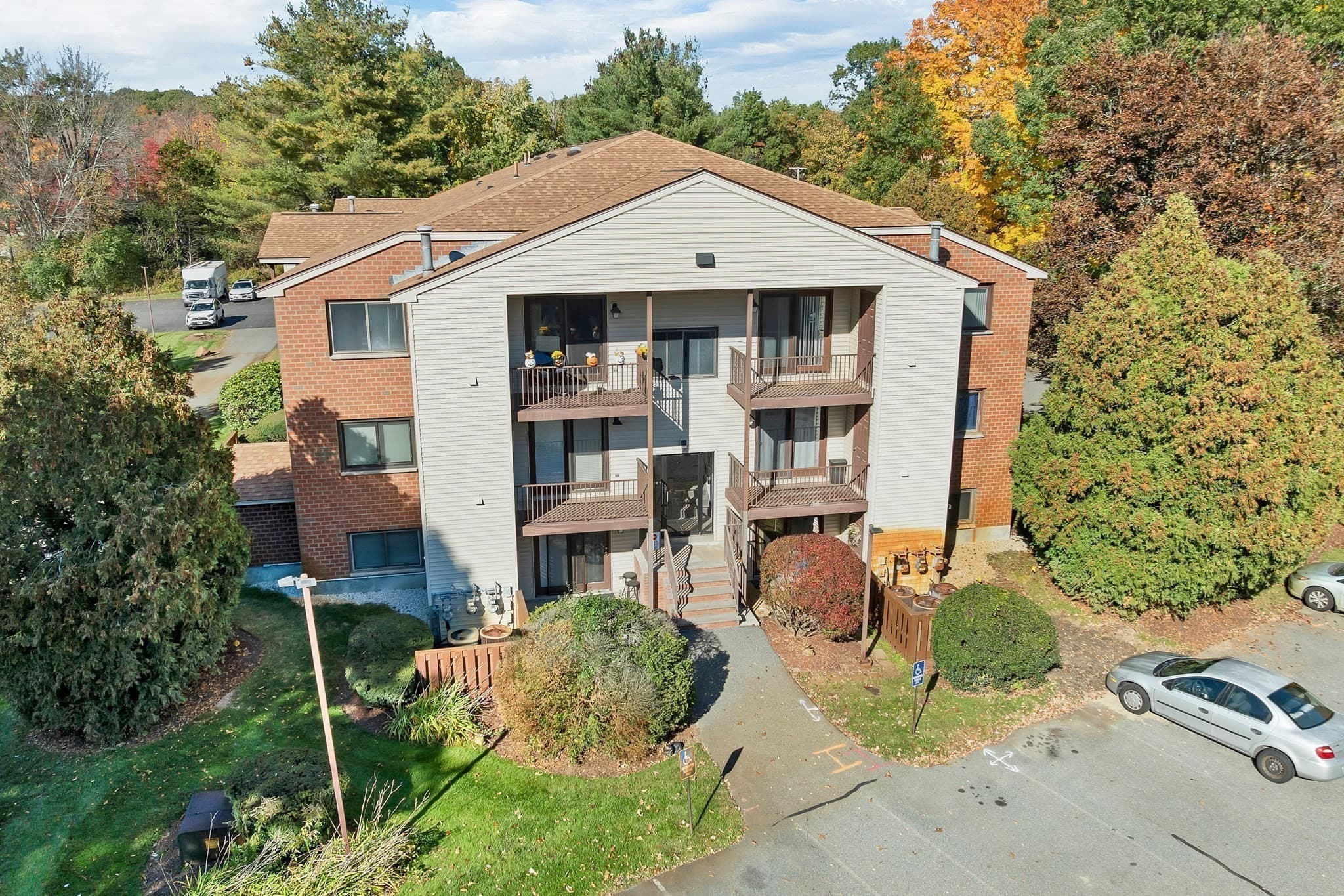 Condominium at 189 Littleton Rd # 44, Chelmsford MA 01824, Chelmsford, photo 3 of 26