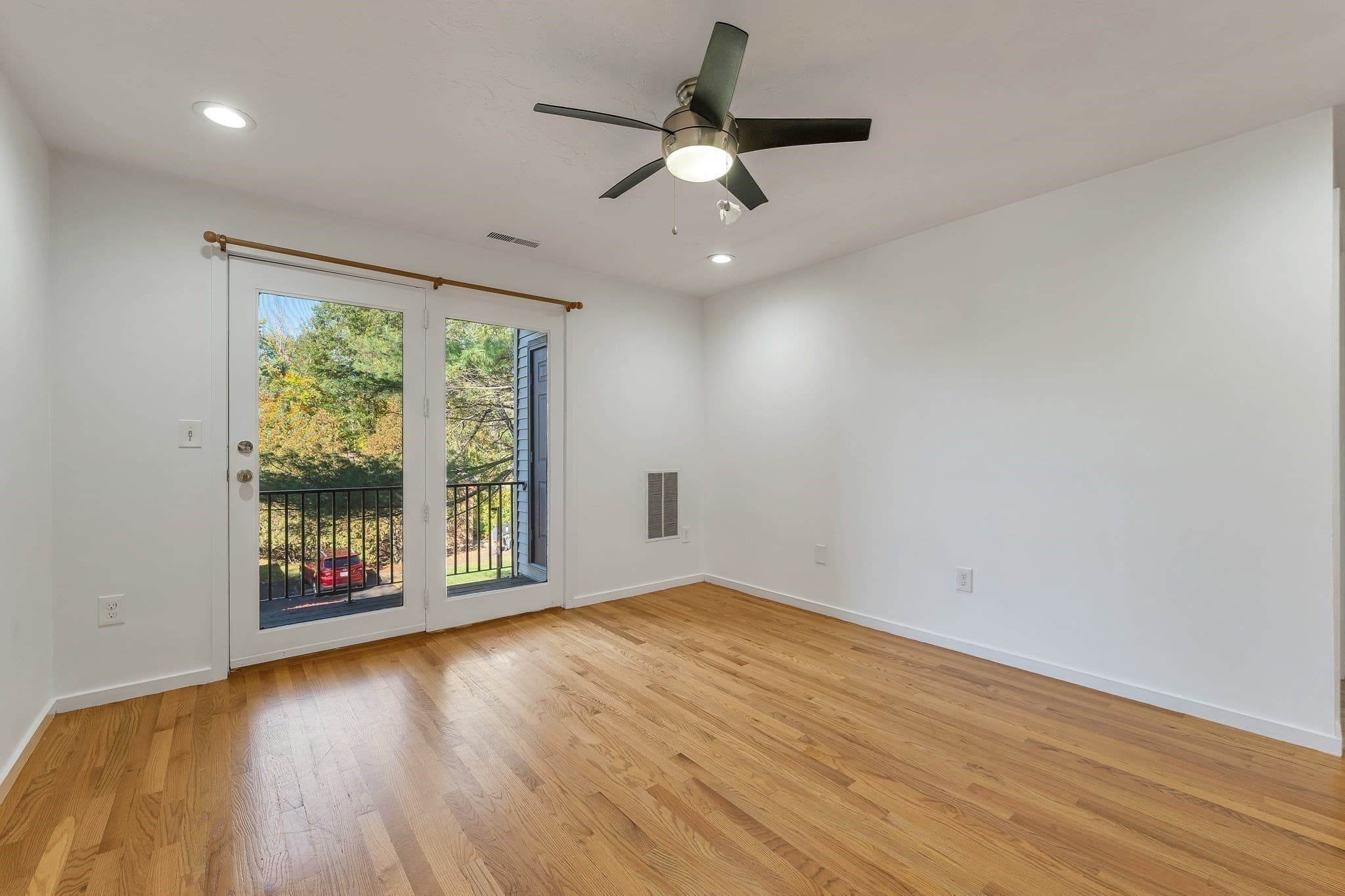 Condominium at 189 Littleton Rd # 44, Chelmsford MA 01824, Chelmsford, photo 4 of 26