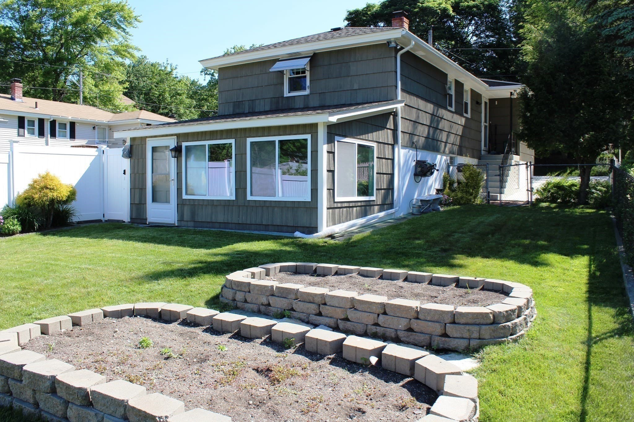Single Family Residence at 2A South Edlin, Worcester MA 01603, photo 4 of 24