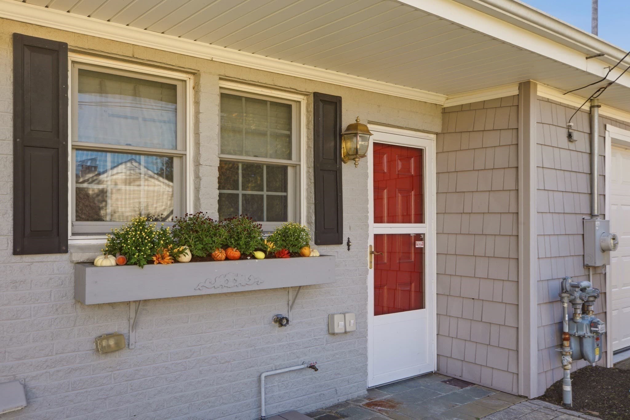 Single Family Residence at 331 Albany St, Fall River MA 02720, Fall River, photo 36 of 42