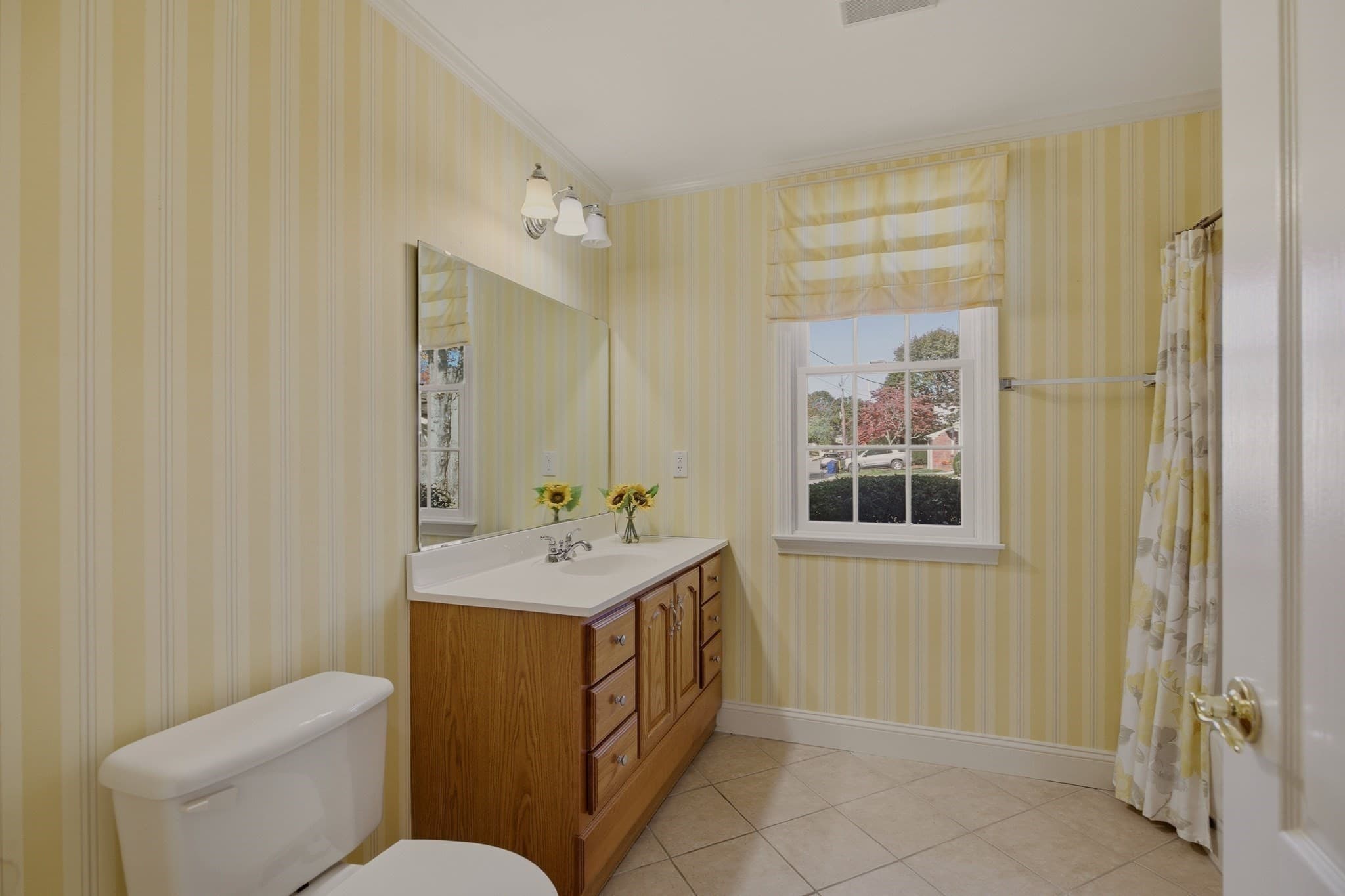 Single Family Residence at 331 Albany St, Fall River MA 02720, Fall River, photo 19 of 42