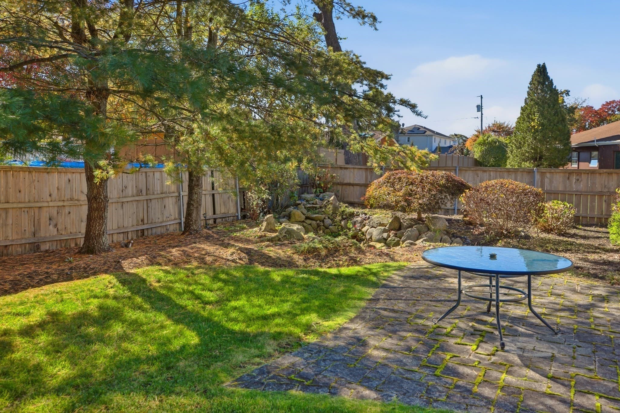 Single Family Residence at 331 Albany St, Fall River MA 02720, Fall River, photo 39 of 42