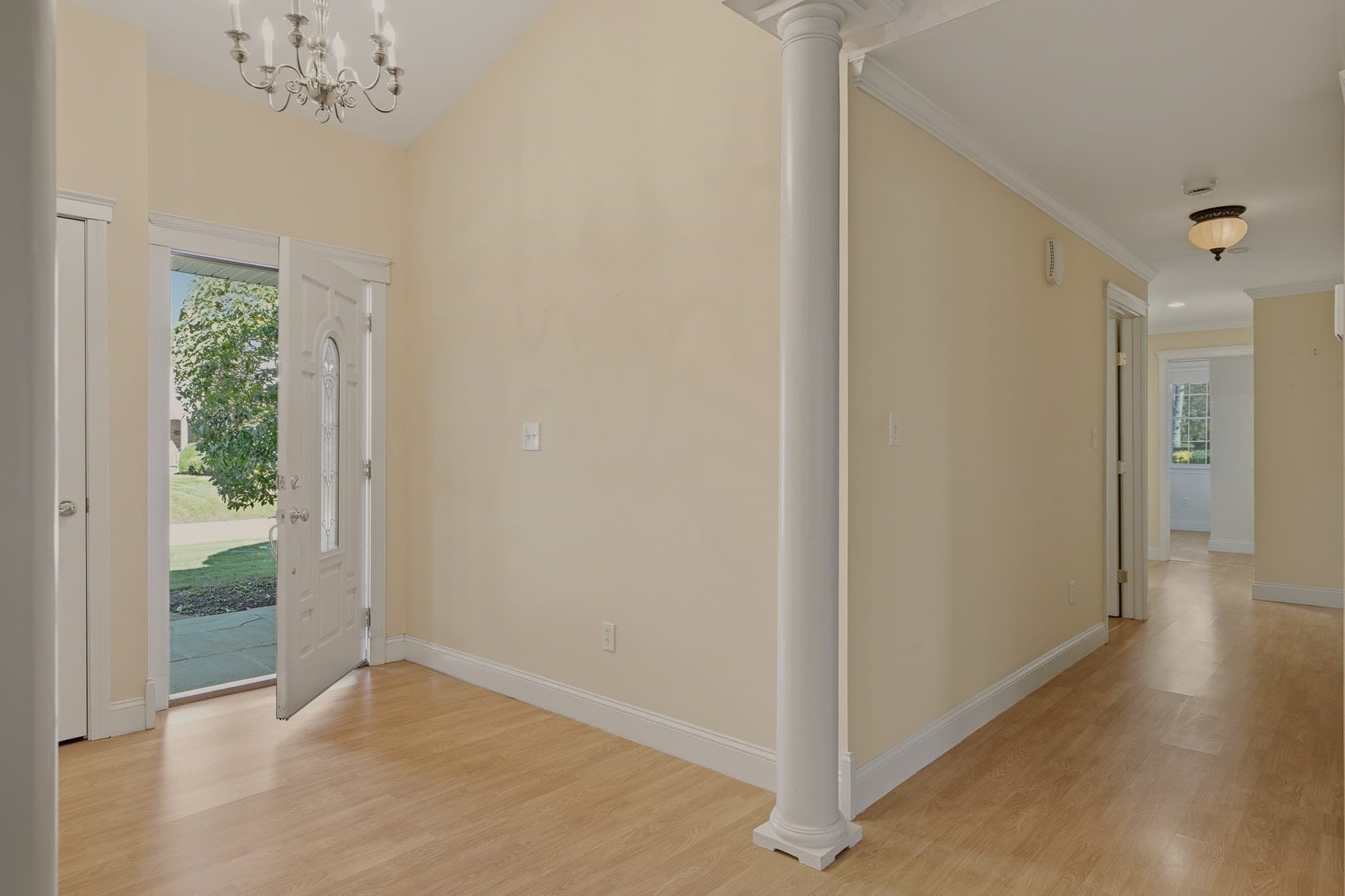 Single Family Residence at 331 Albany St, Fall River MA 02720, Fall River, photo 4 of 42
