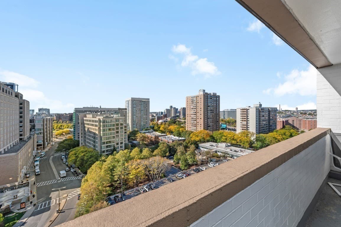 Condominium at 2 Hawthorne Place # 15R, Boston MA 02114, Boston, photo 13 of 24