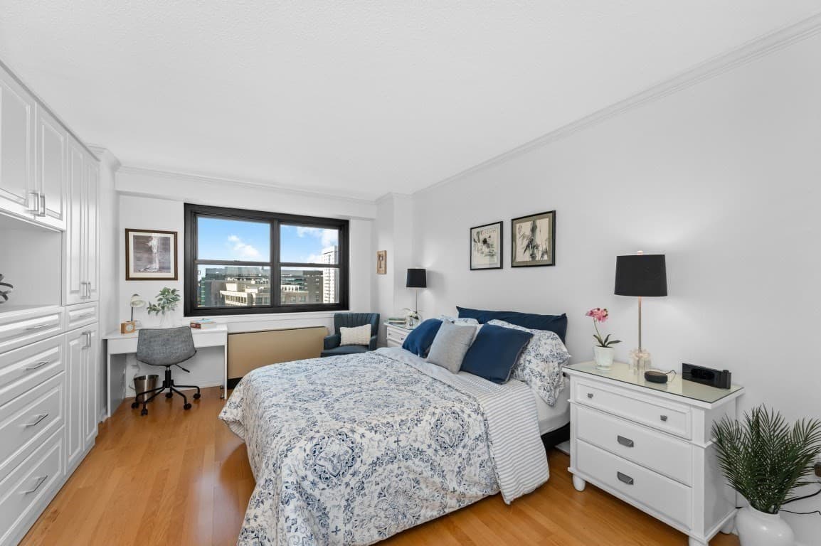 Condominium at 2 Hawthorne Place # 15R, Boston MA 02114, Boston, photo 14 of 24