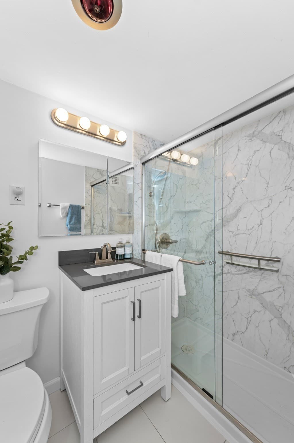 Condominium at 2 Hawthorne Place # 15R, Boston MA 02114, Boston, photo 18 of 24