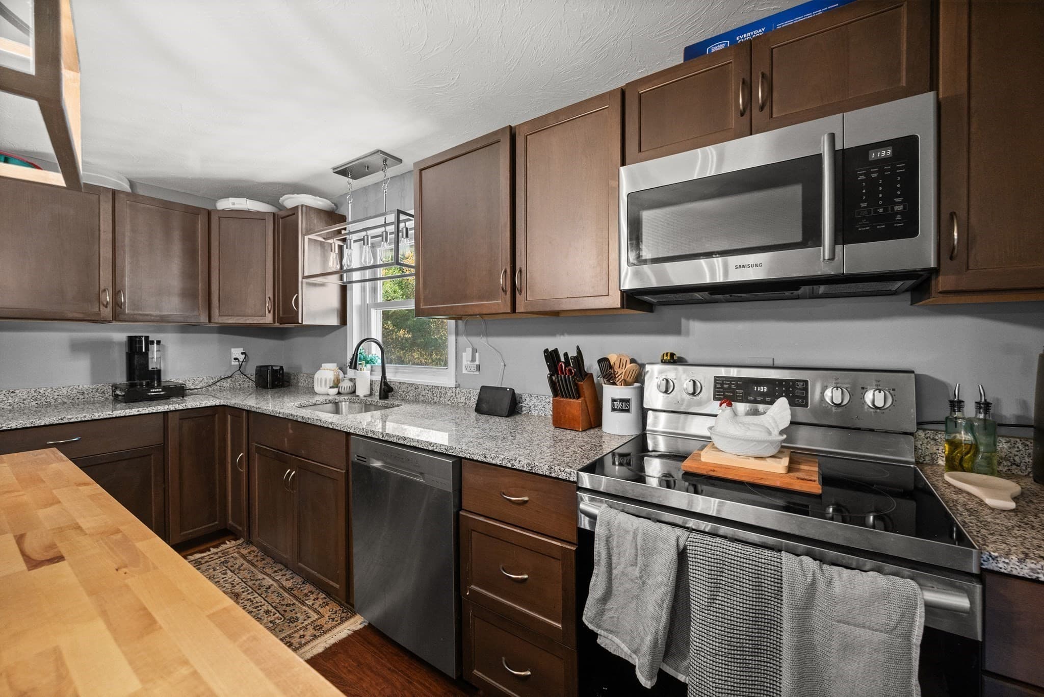 Single Family Residence at 706 Brown St, Winchendon MA 01475, photo 6 of 25