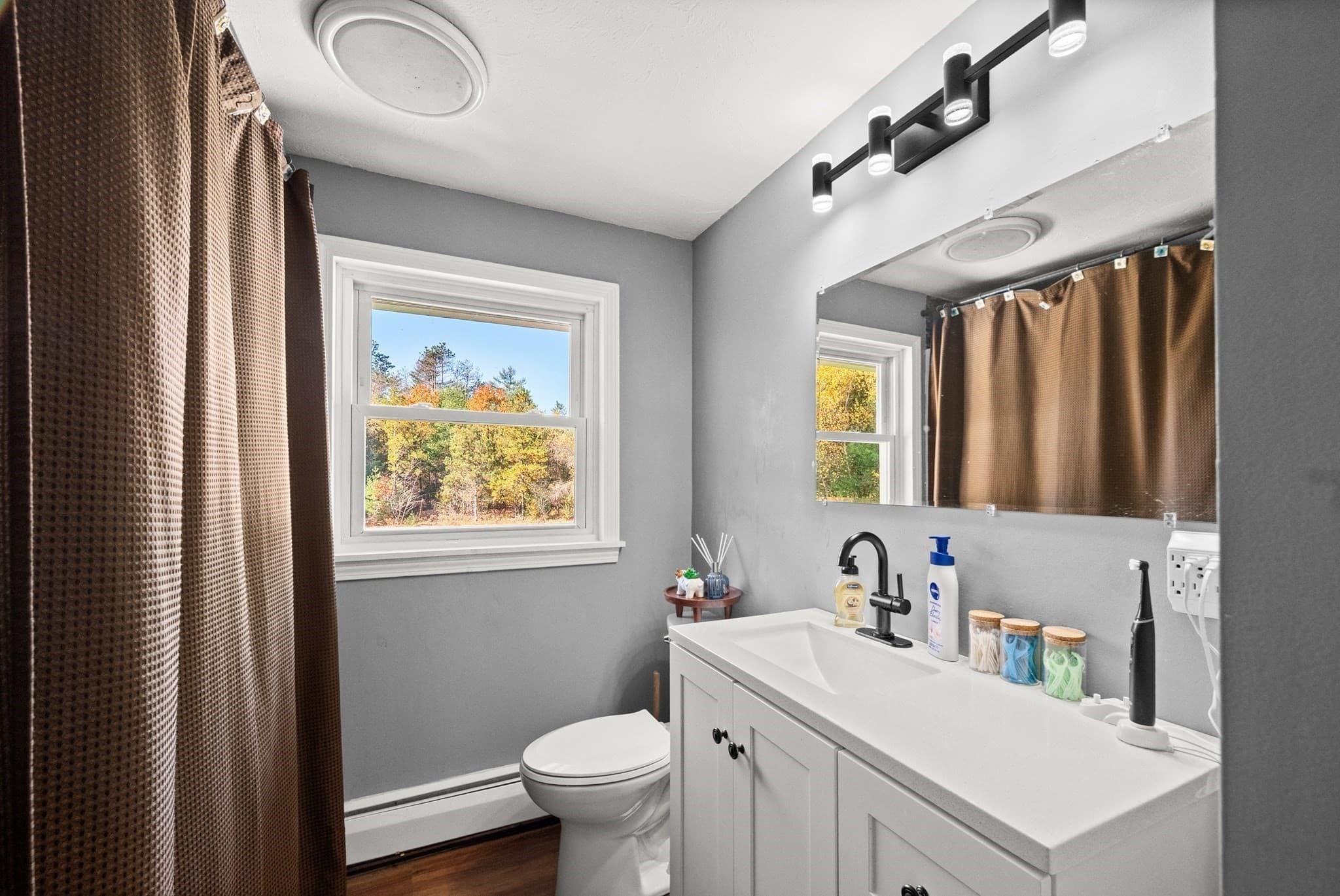 Single Family Residence at 706 Brown St, Winchendon MA 01475, photo 13 of 25