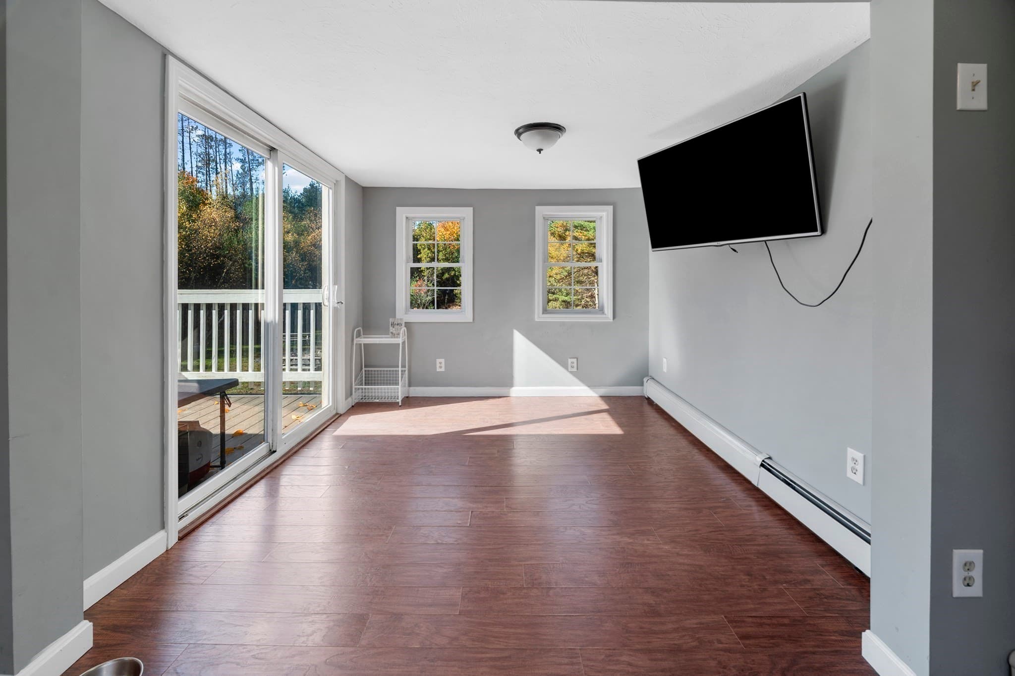 Single Family Residence at 706 Brown St, Winchendon MA 01475, photo 10 of 25